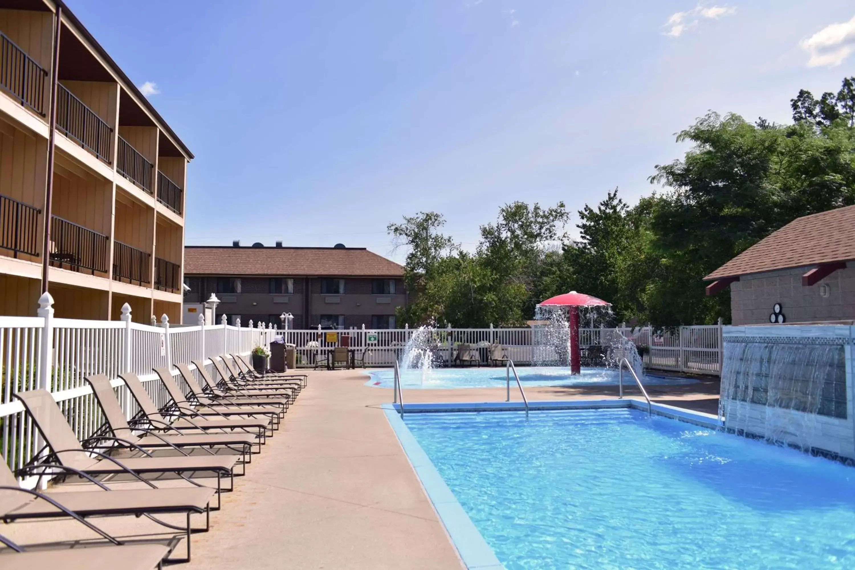 On site, Swimming Pool in Best Western Ambassador Inn & Suites