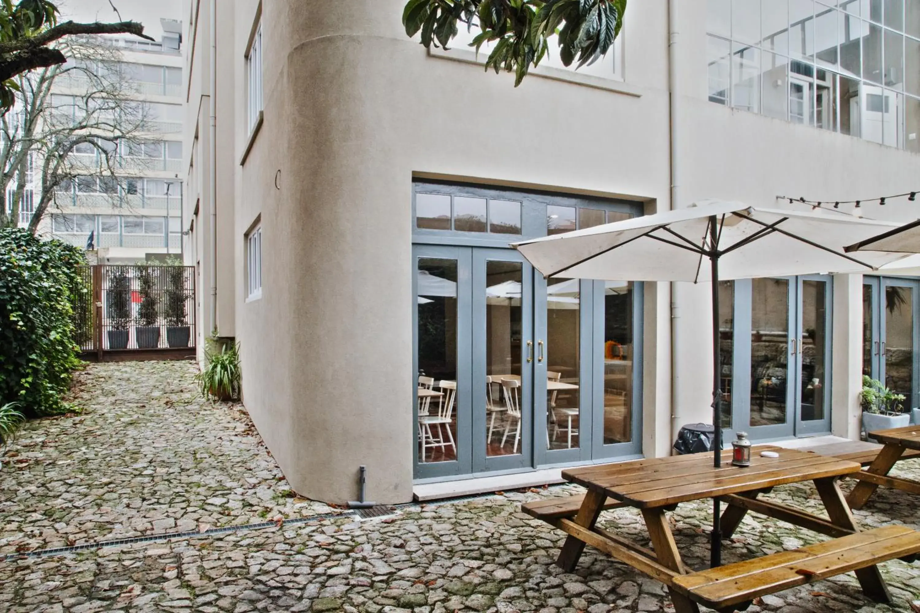 Property building in Porto Spot Hostel Property building in Porto Spot Hostel