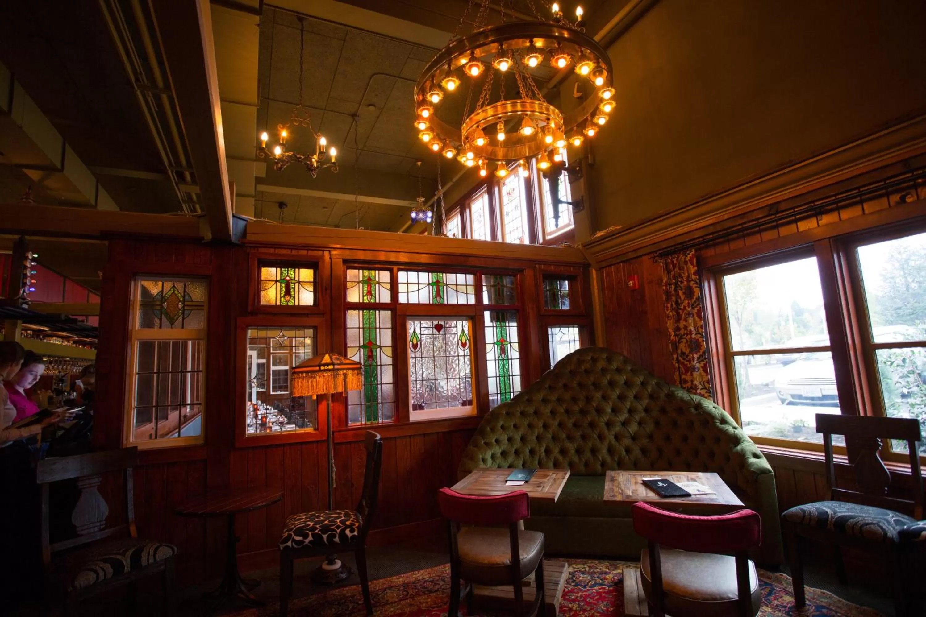 Restaurant/places to eat in McMenamins Anderson School