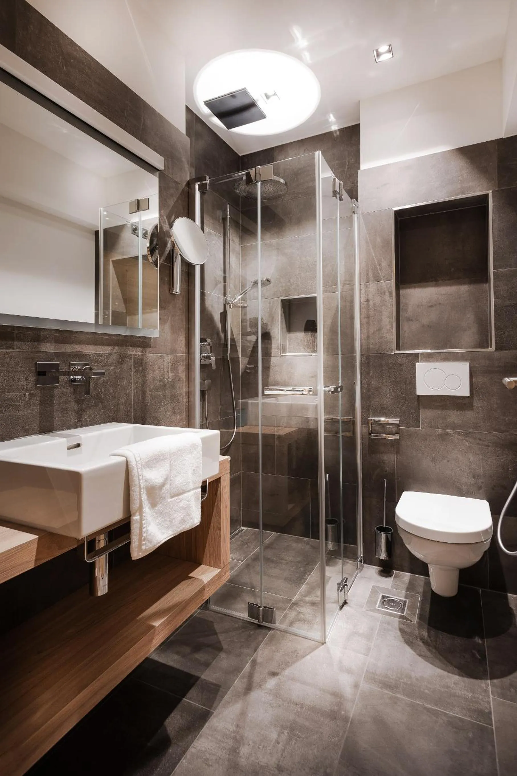 Shower, Bathroom in Schönblick Residence - Absolut Alpine Apartments
