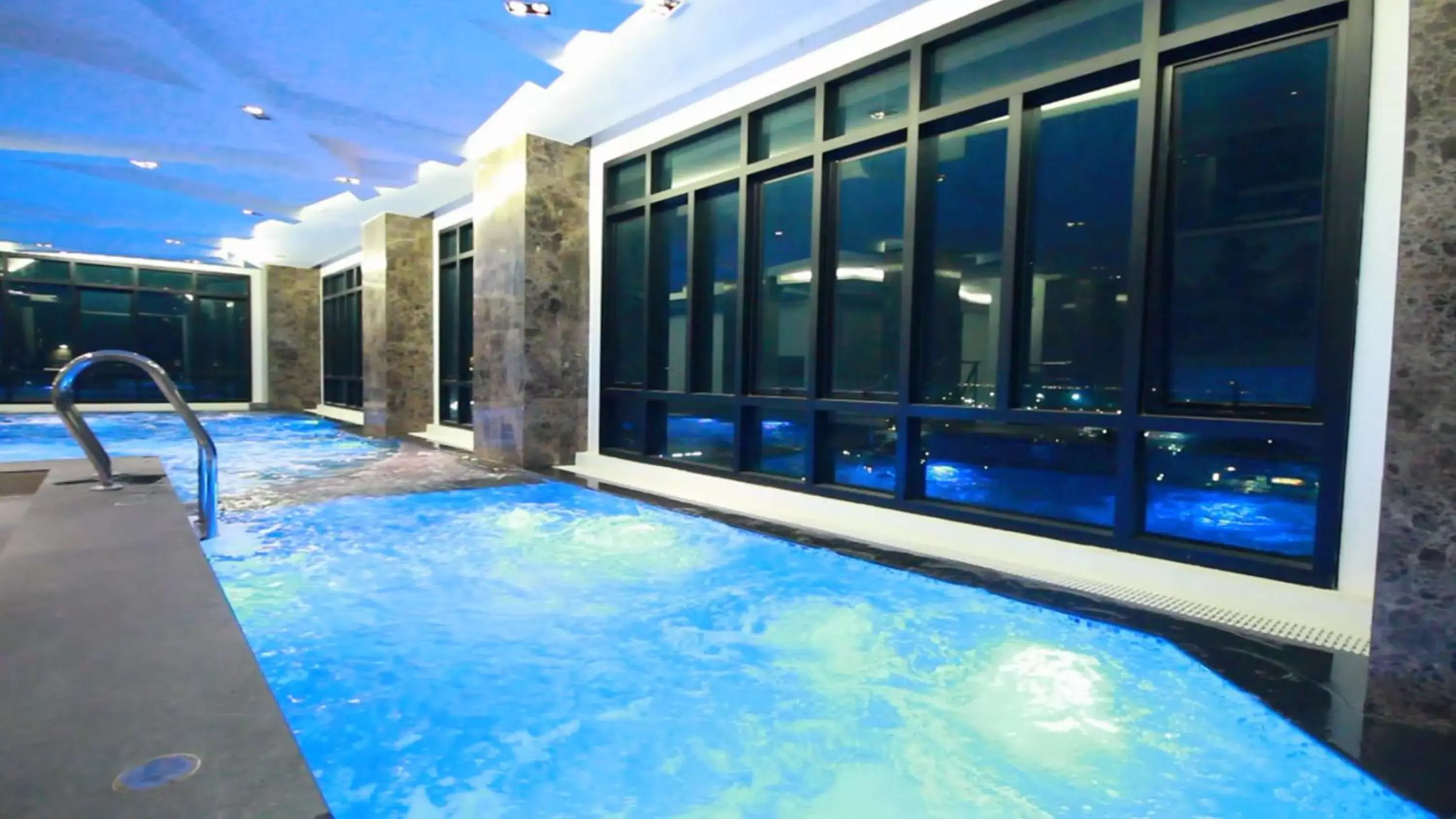 Swimming Pool in The Vertical Suite