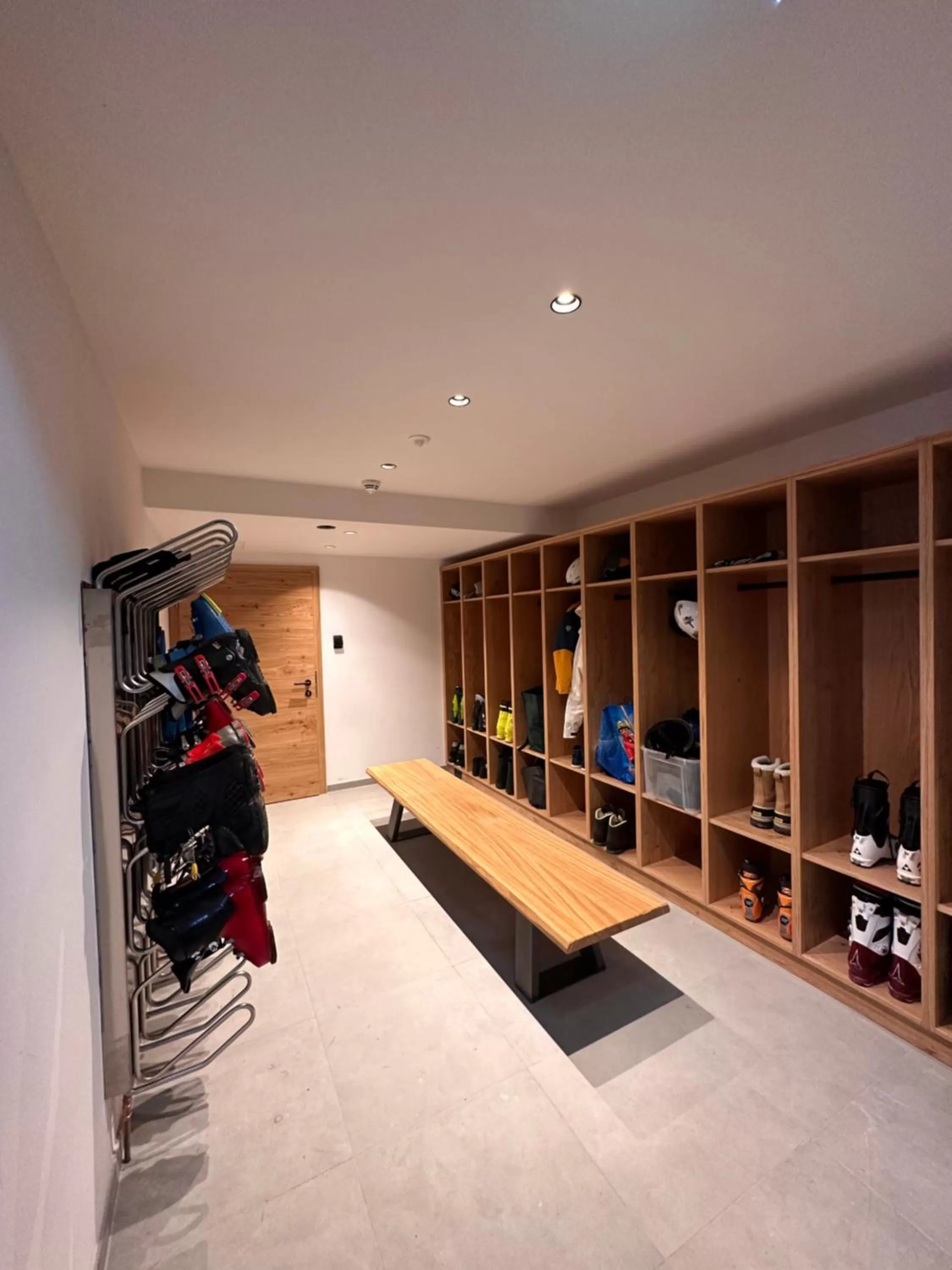 wardrobe in Aparthotel Chalina