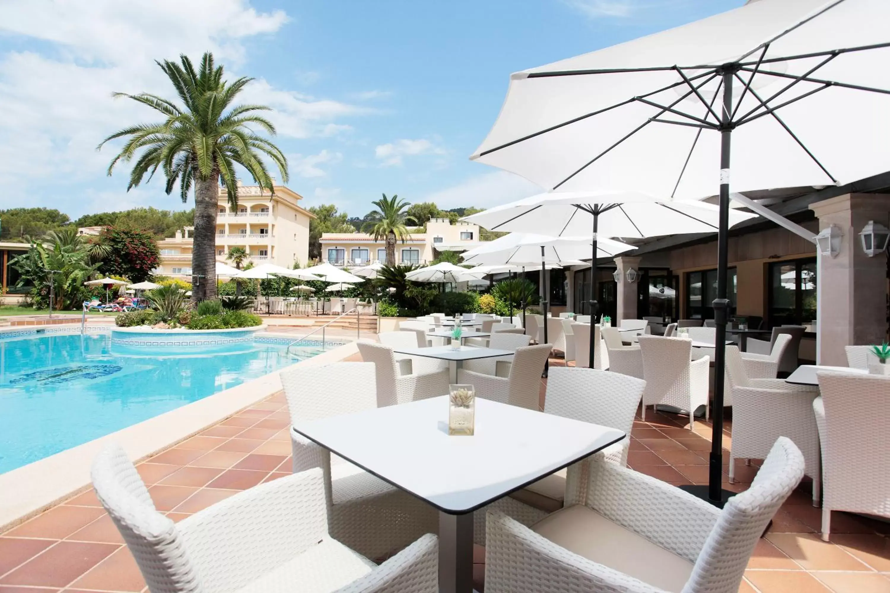 Balcony/Terrace, Swimming Pool in Grupotel Nilo & Spa