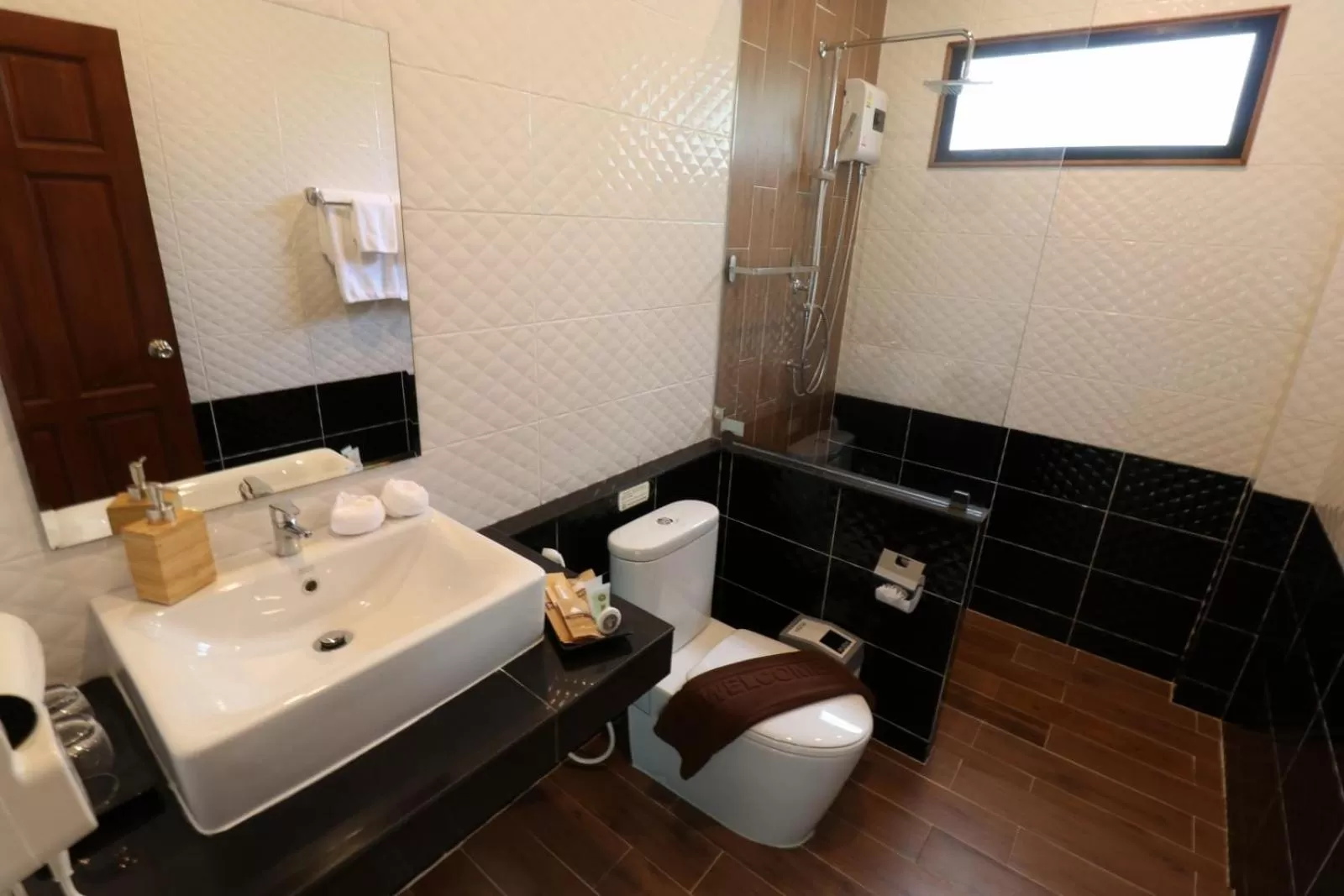 Bathroom in The Scene Cliff View Villas