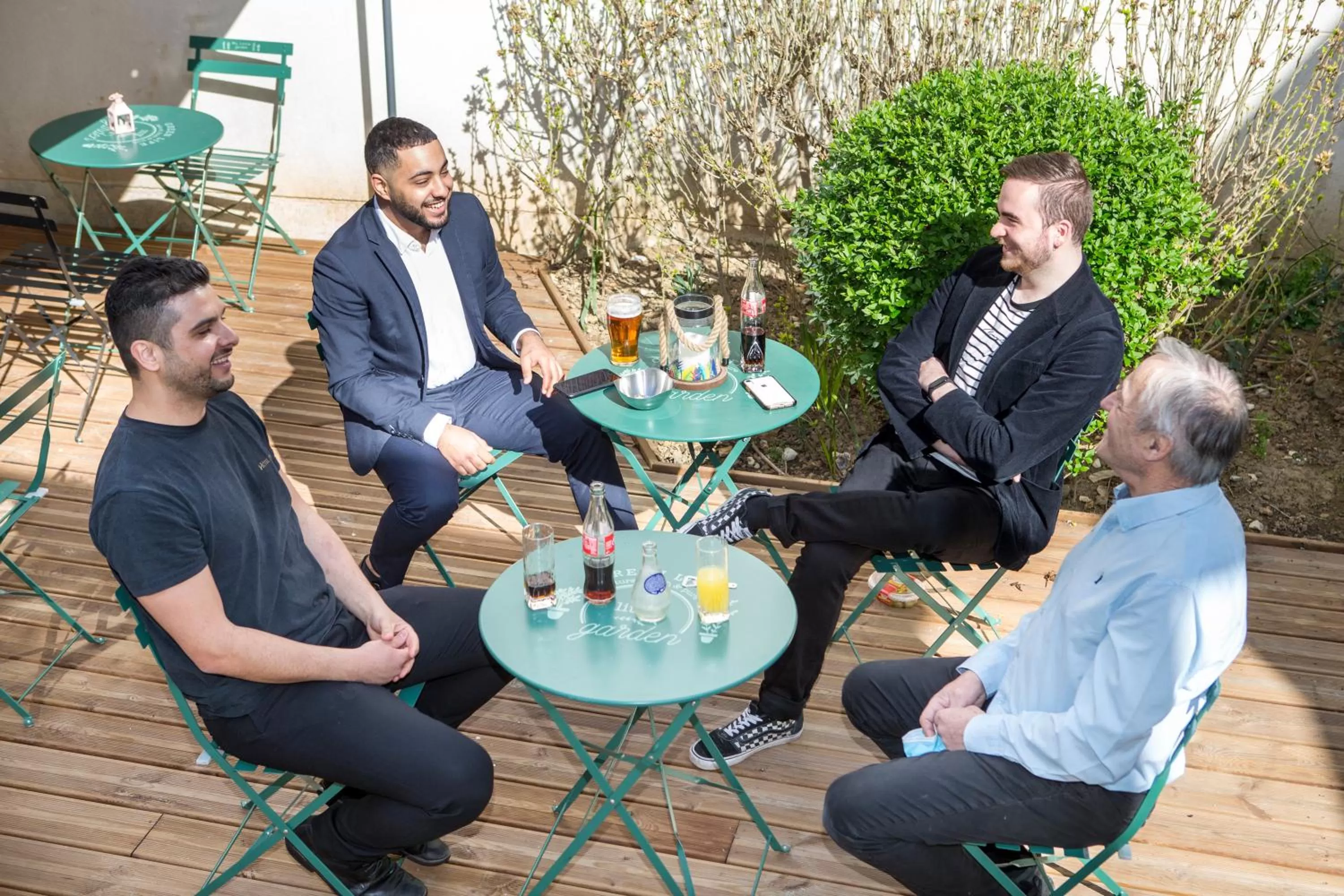 Staff in HOTEL DE PARIS MONTPARNASSE