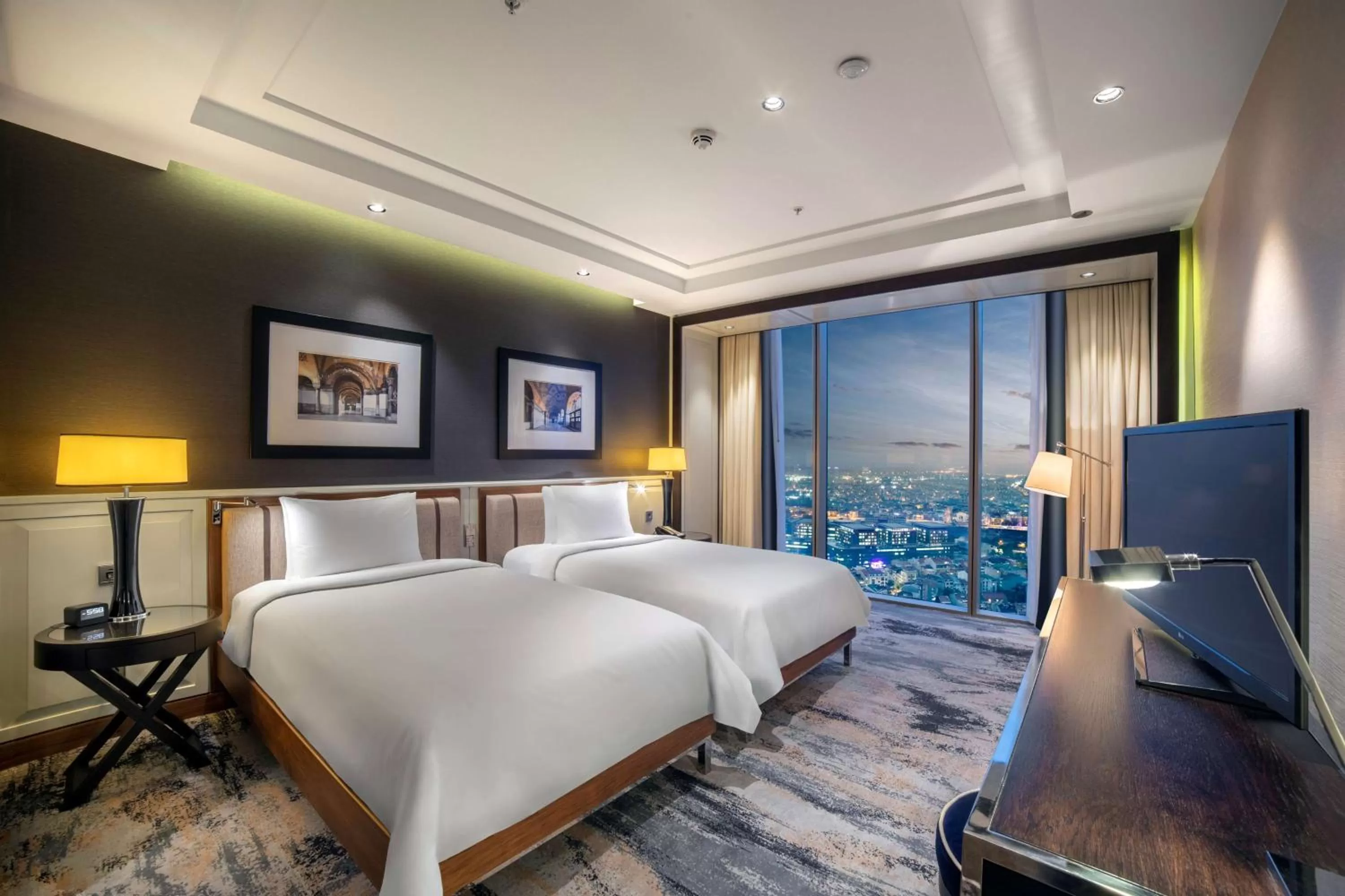 Bedroom, Bed in Hilton Istanbul Bomonti