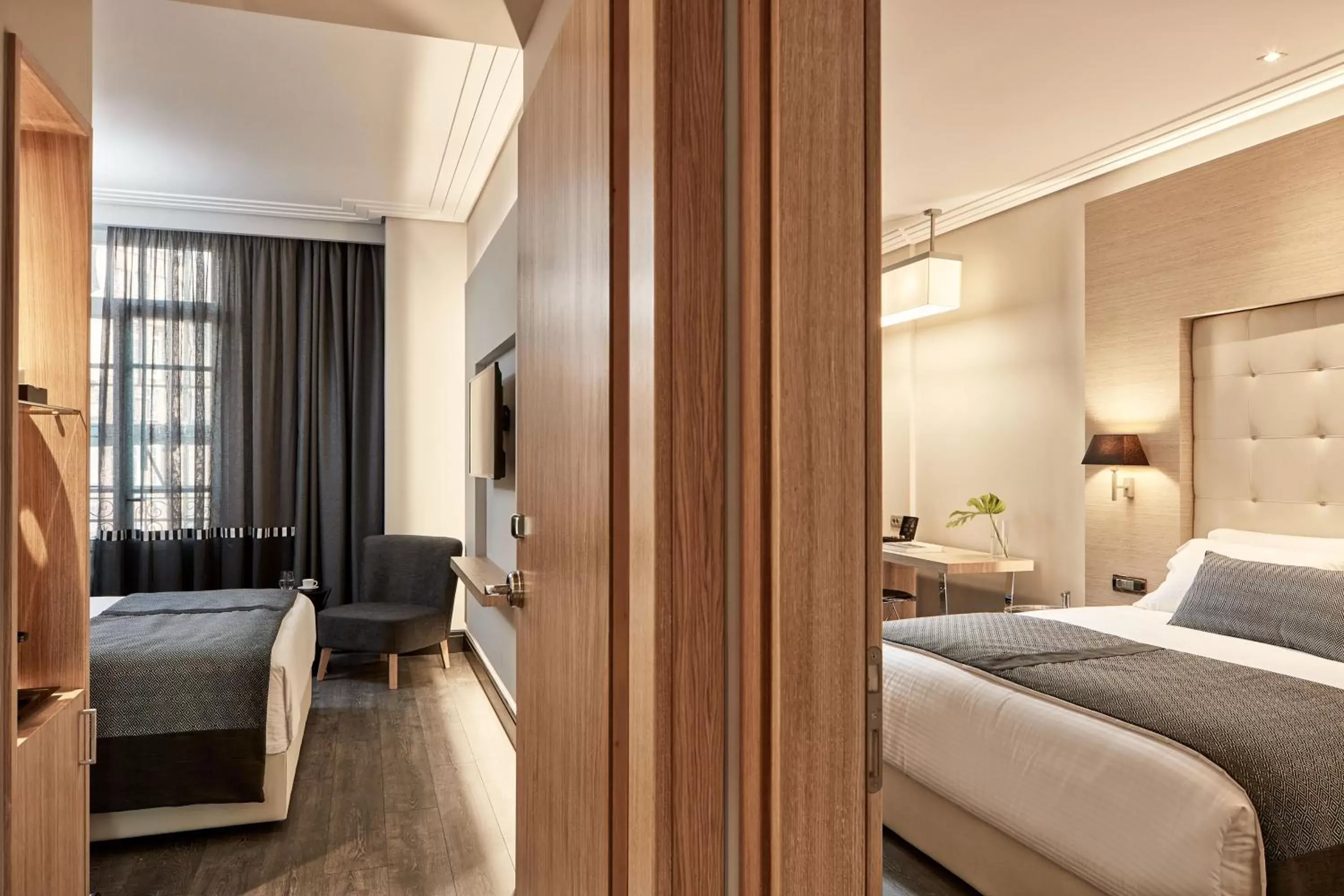 TV and multimedia, Bed in Antigon Urban Chic Hotel, Thessaloniki TV and multimedia, Bed in Antigon Urban Chic Hotel, Thessaloniki