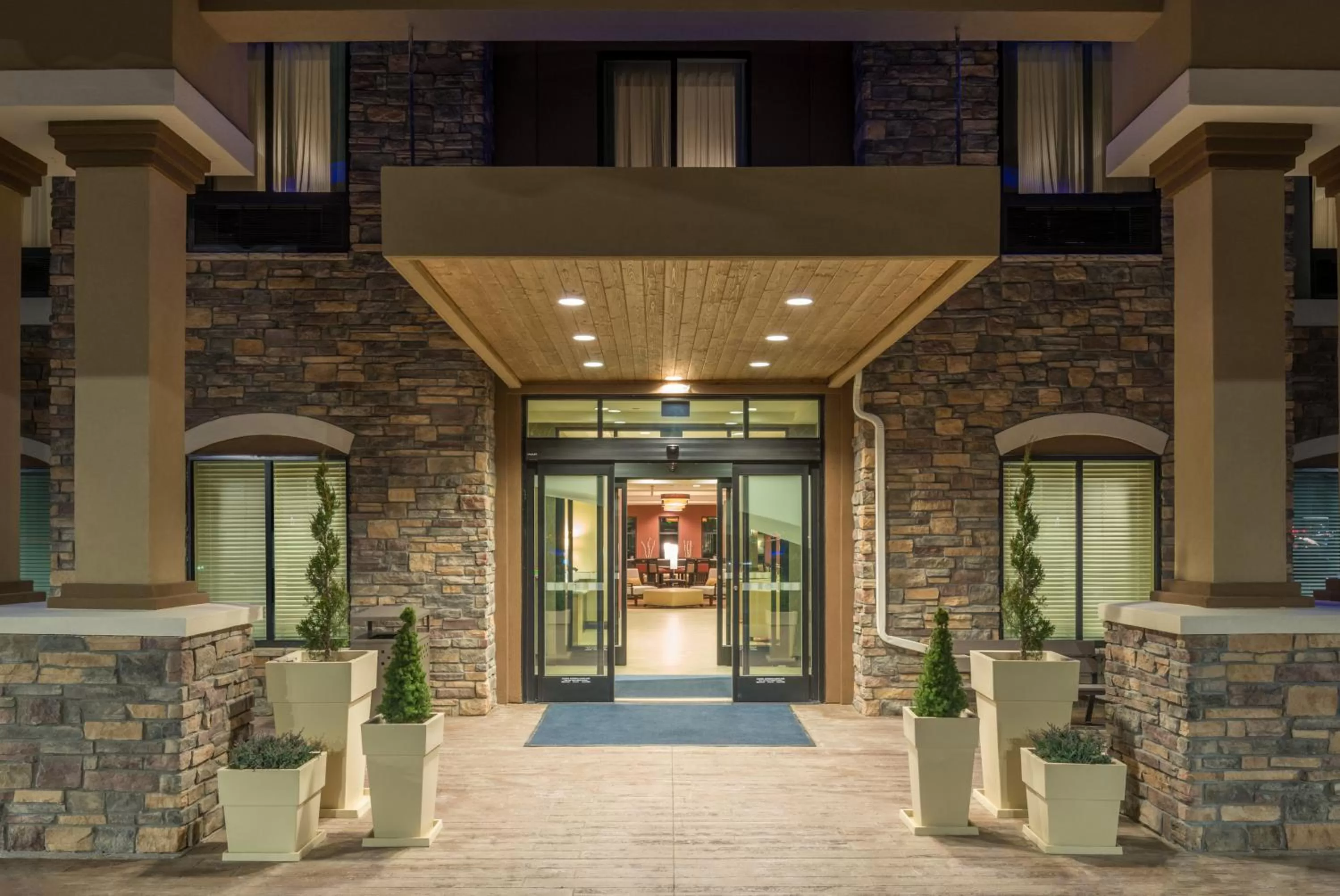 Property building in Holiday Inn Express & Suites Denver South - Castle Rock by IHG