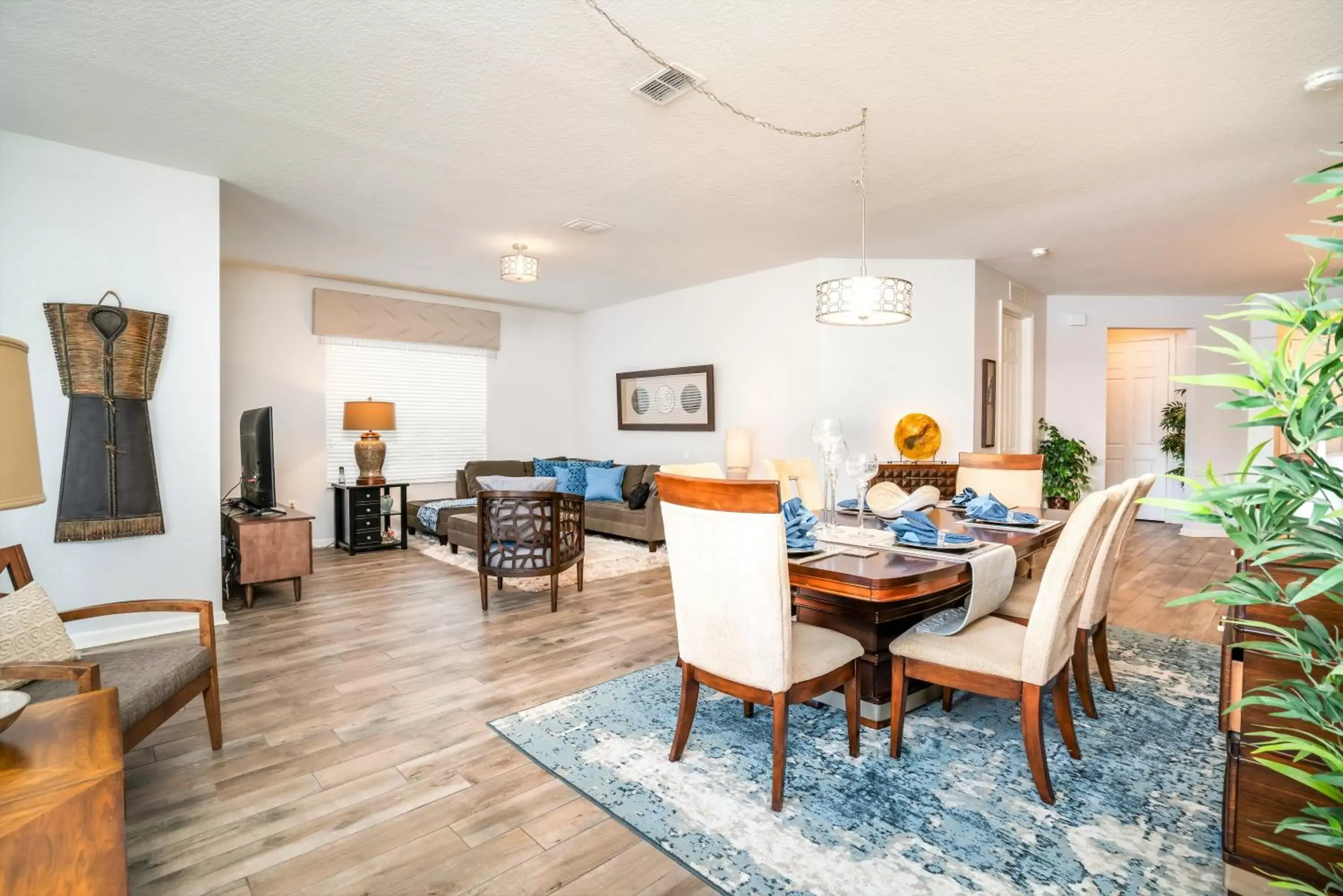 Living room, Dining Area in Orlando Escape