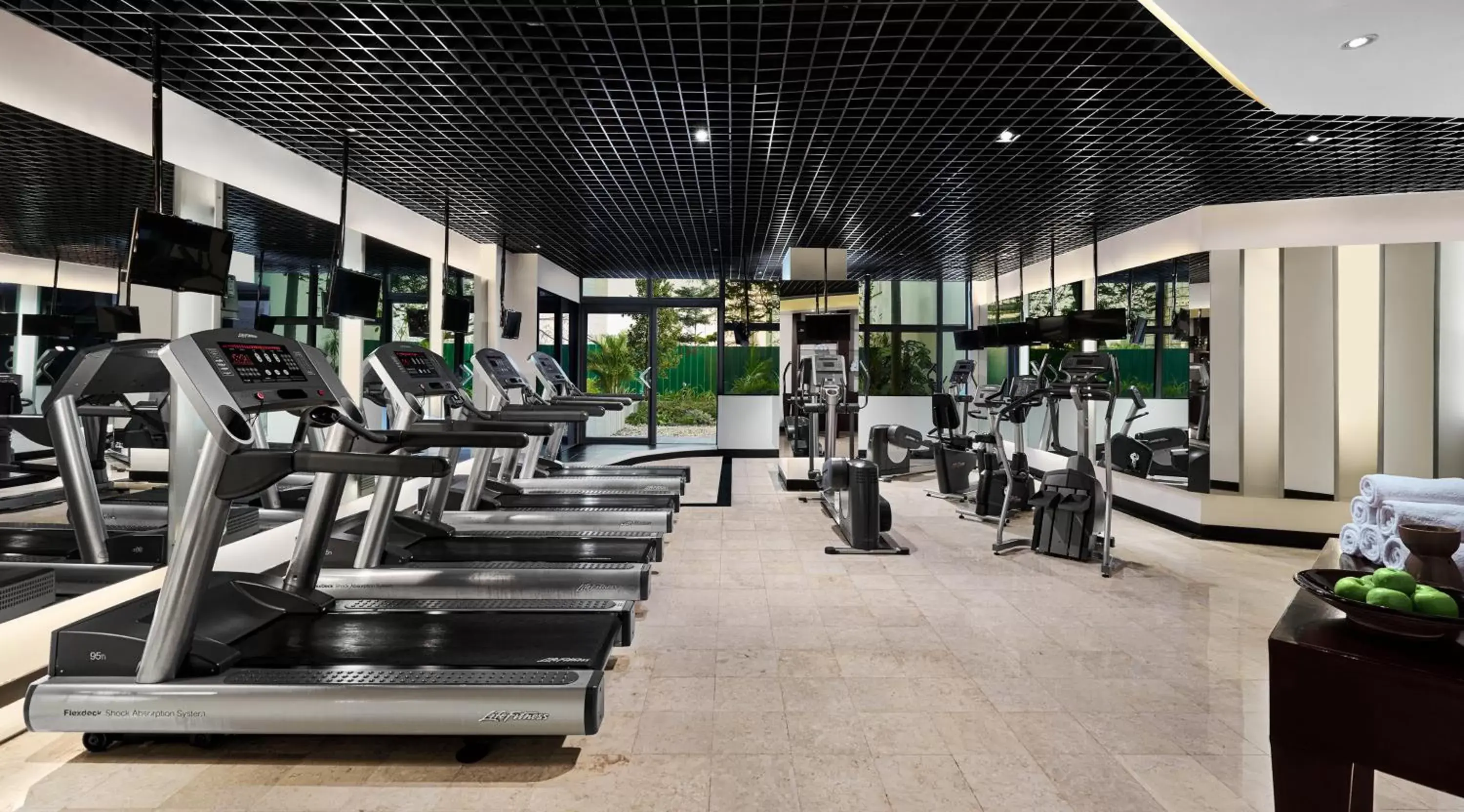 Fitness centre/facilities in Gran Melia Jakarta Fitness centre/facilities in Gran Melia Jakarta