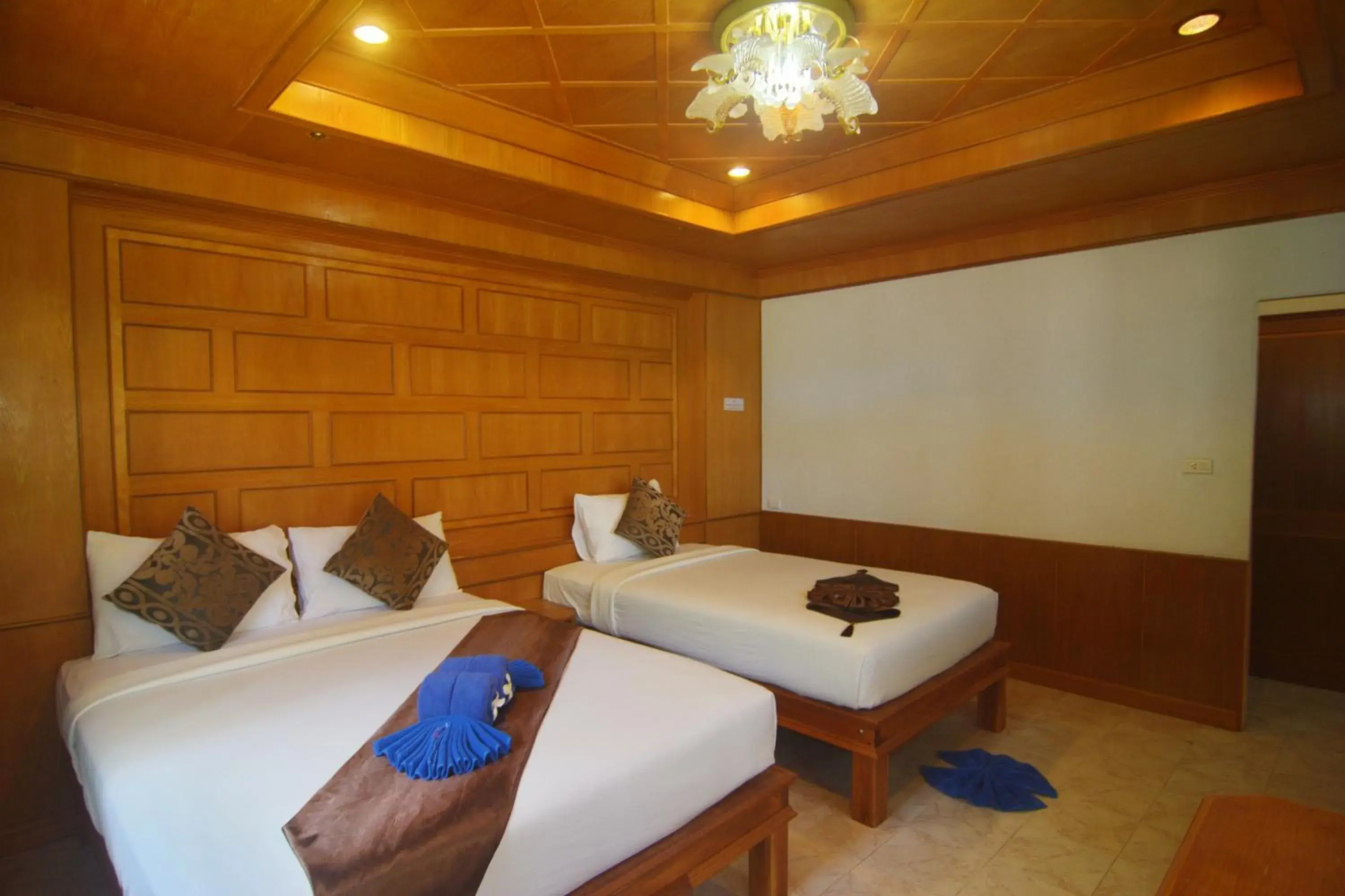 Bedroom, Bed in Kantiang Bay View Resort