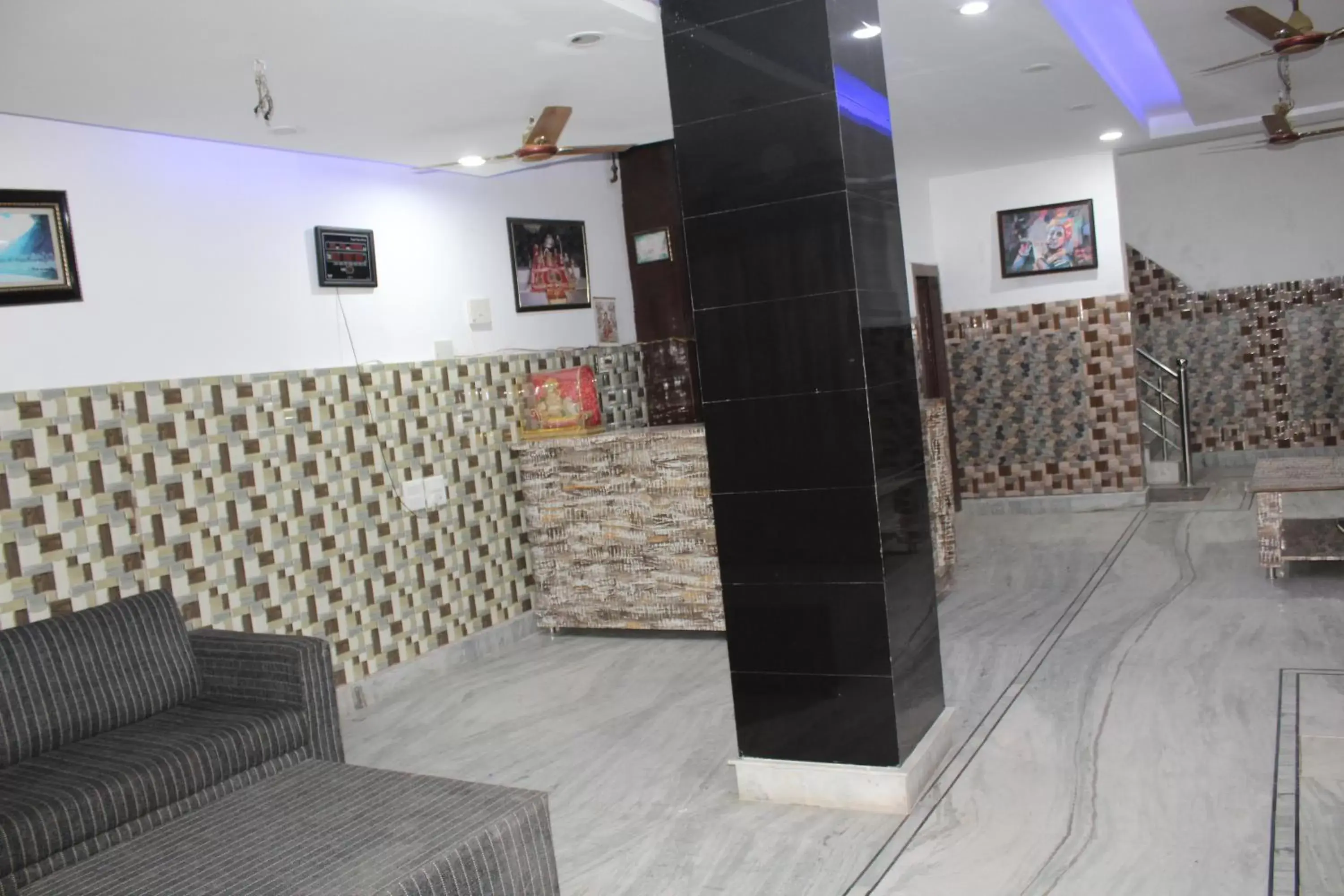 Lobby or reception, Lobby/Reception in Trimrooms @ Katra Railway Station Lobby or reception, Lobby/Reception in Trimrooms @ Katra Railway Station