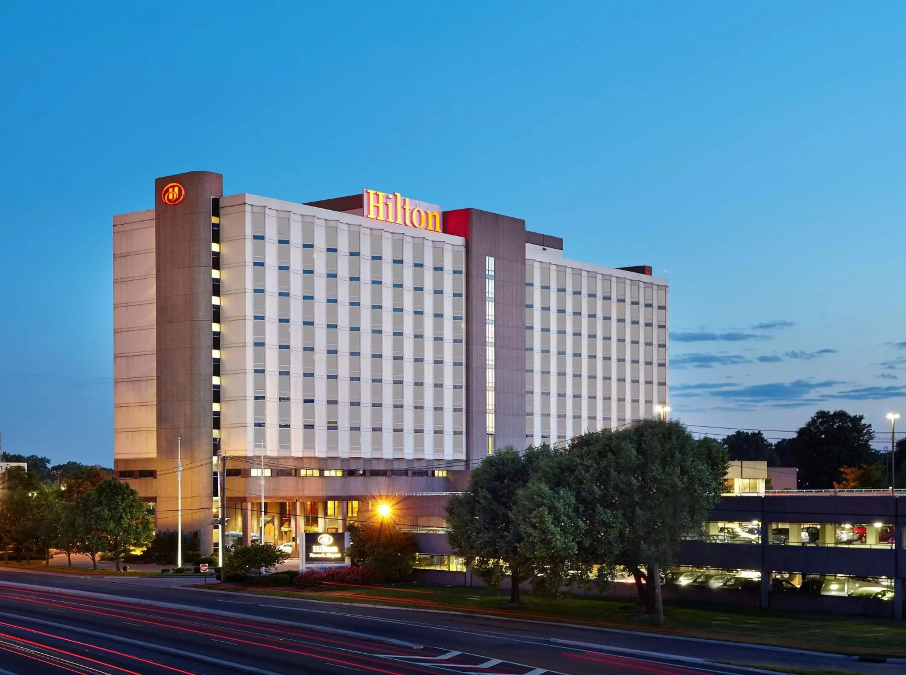 Property Building in Hilton Newark Airport