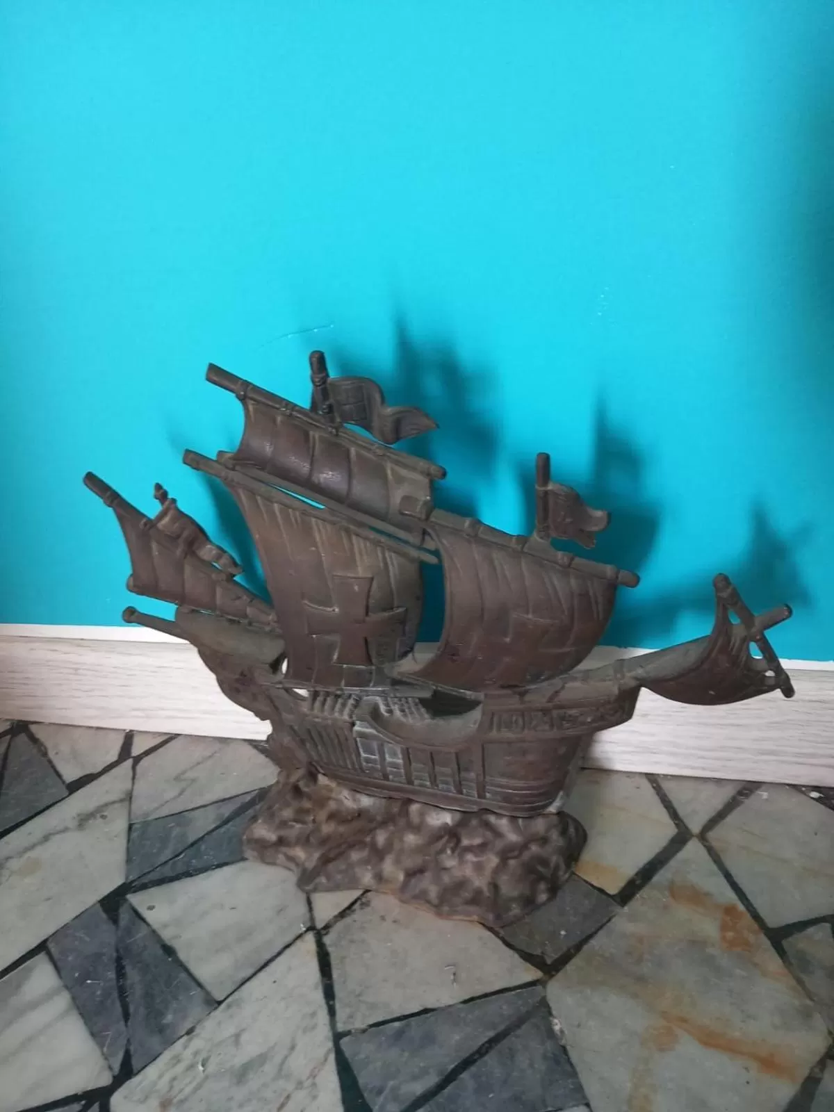 Decorative detail in Maison De Revel