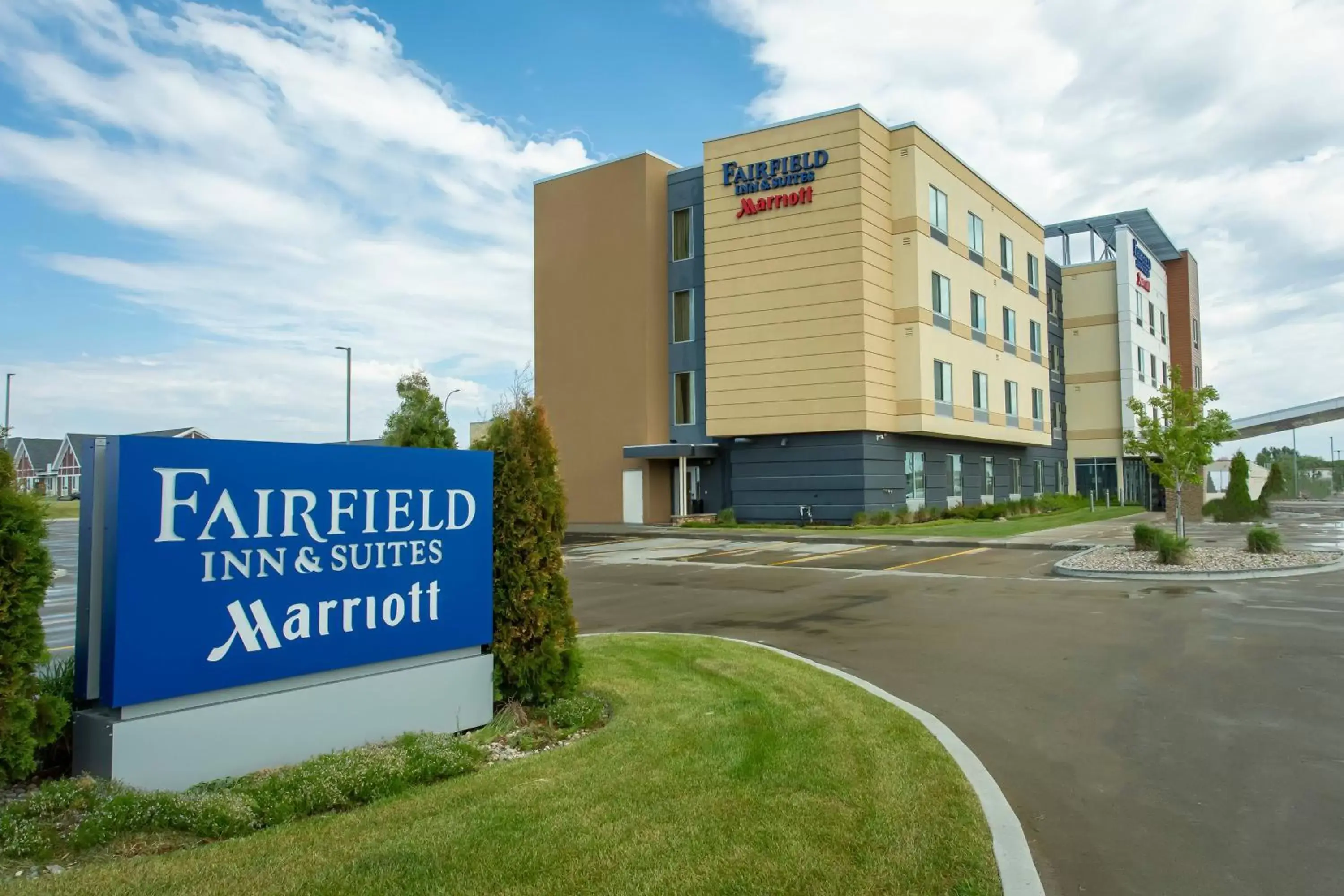 Property Building in Fairfield Inn & Suites by Marriott Jamestown