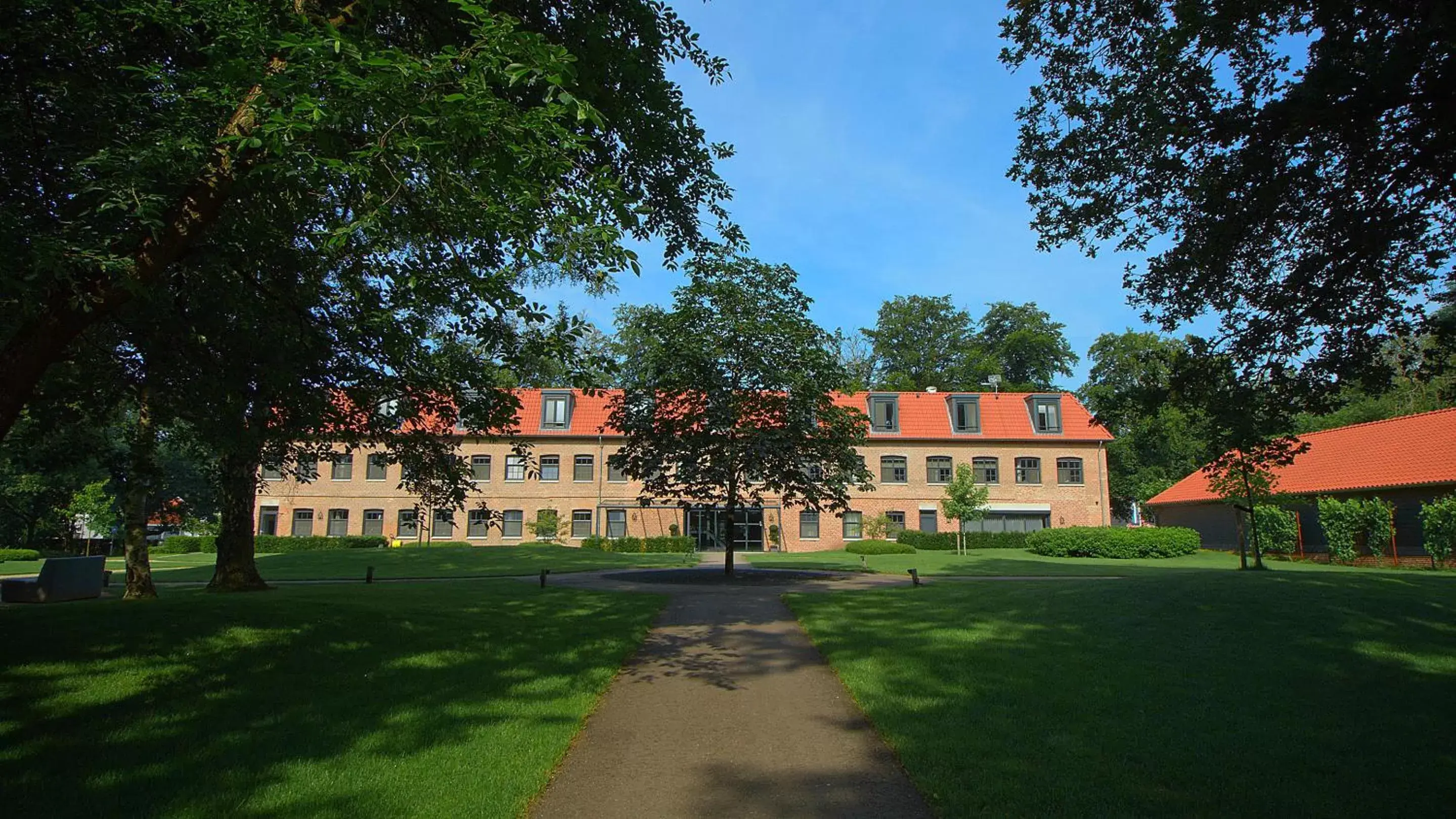 Property Building in Hotel de Kastanjefabriek