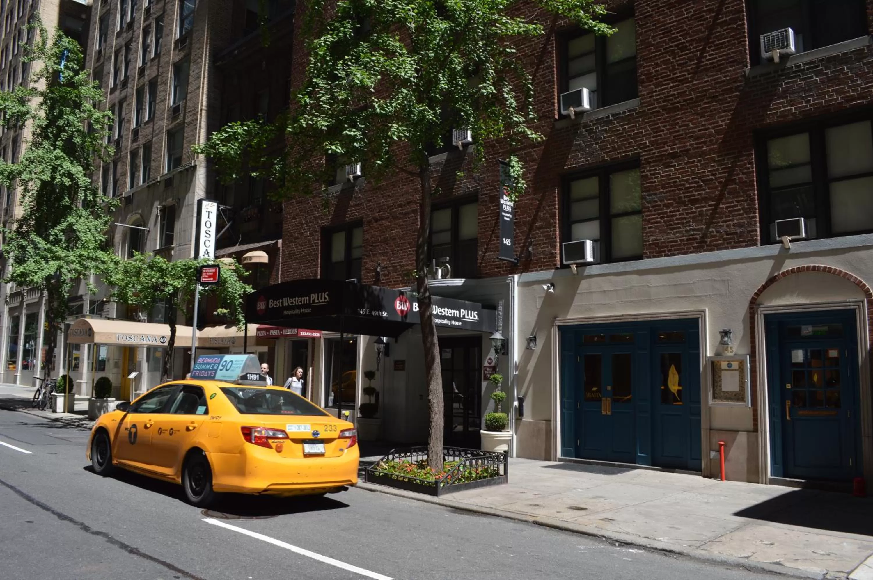 Property building in Best Western Plus Hospitality House Suites