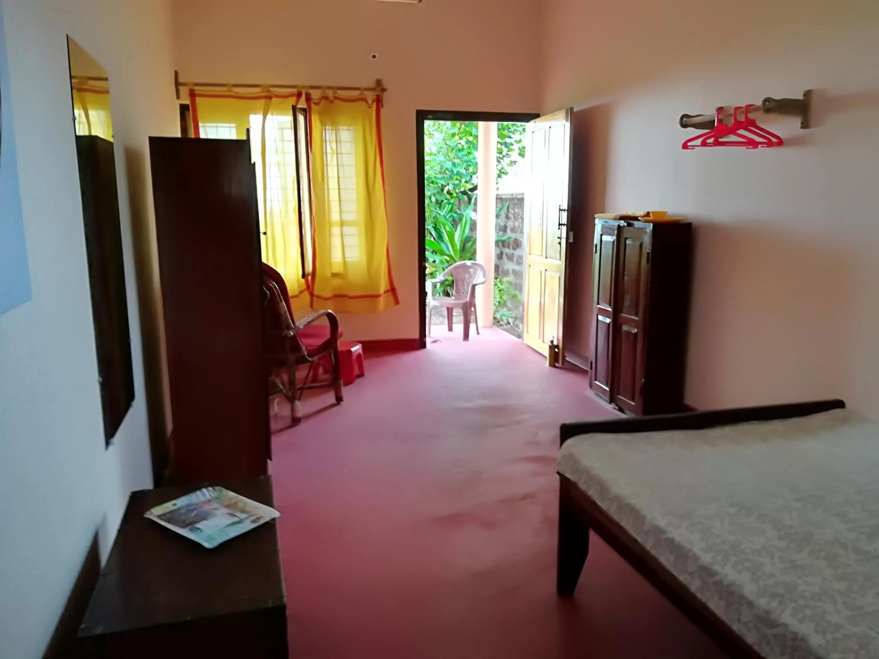 Photo of the whole room in Sukriti beach Resort