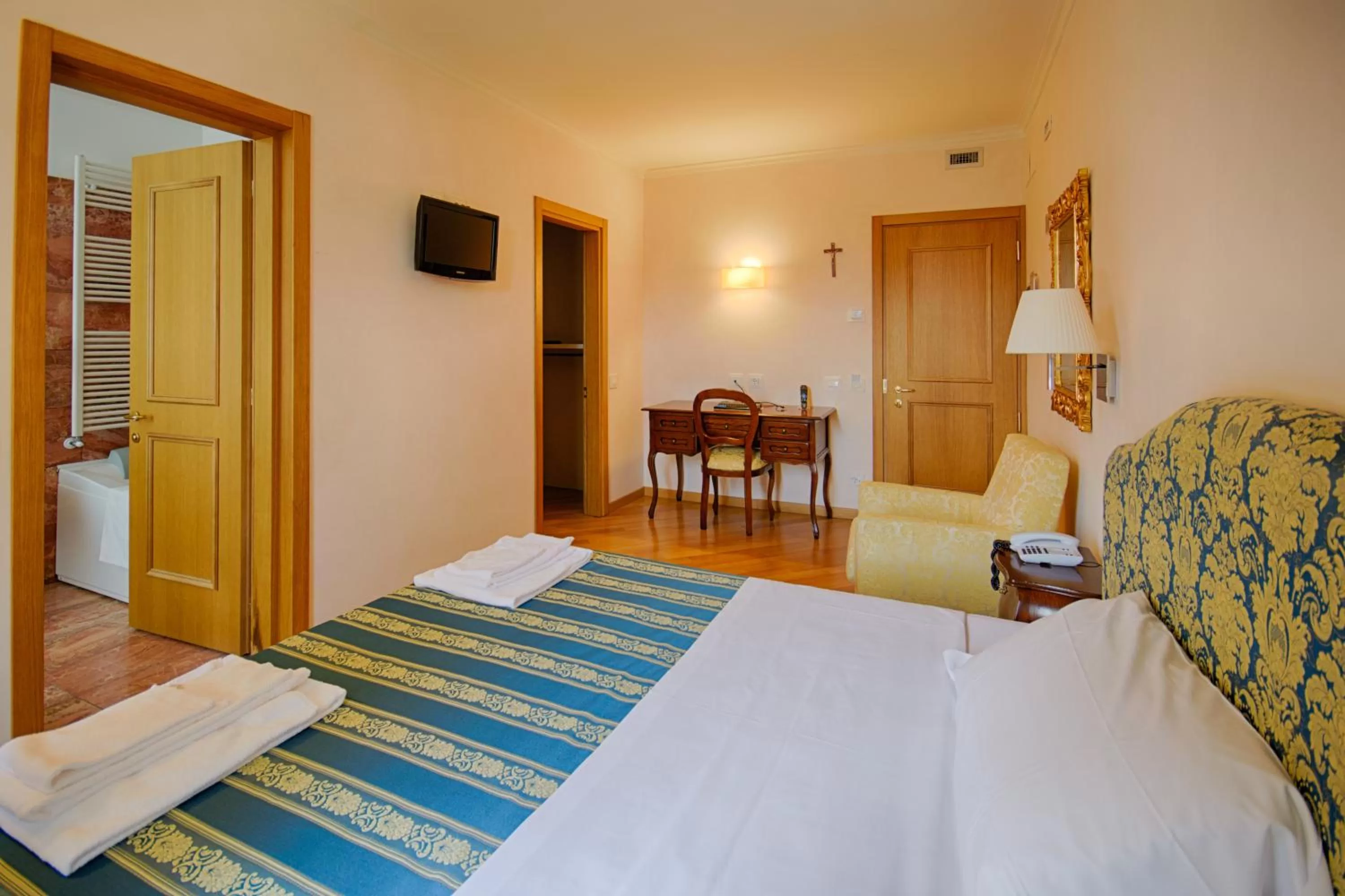 Photo of the whole room, Bed in Domus Stella Maris - Casa per Ferie