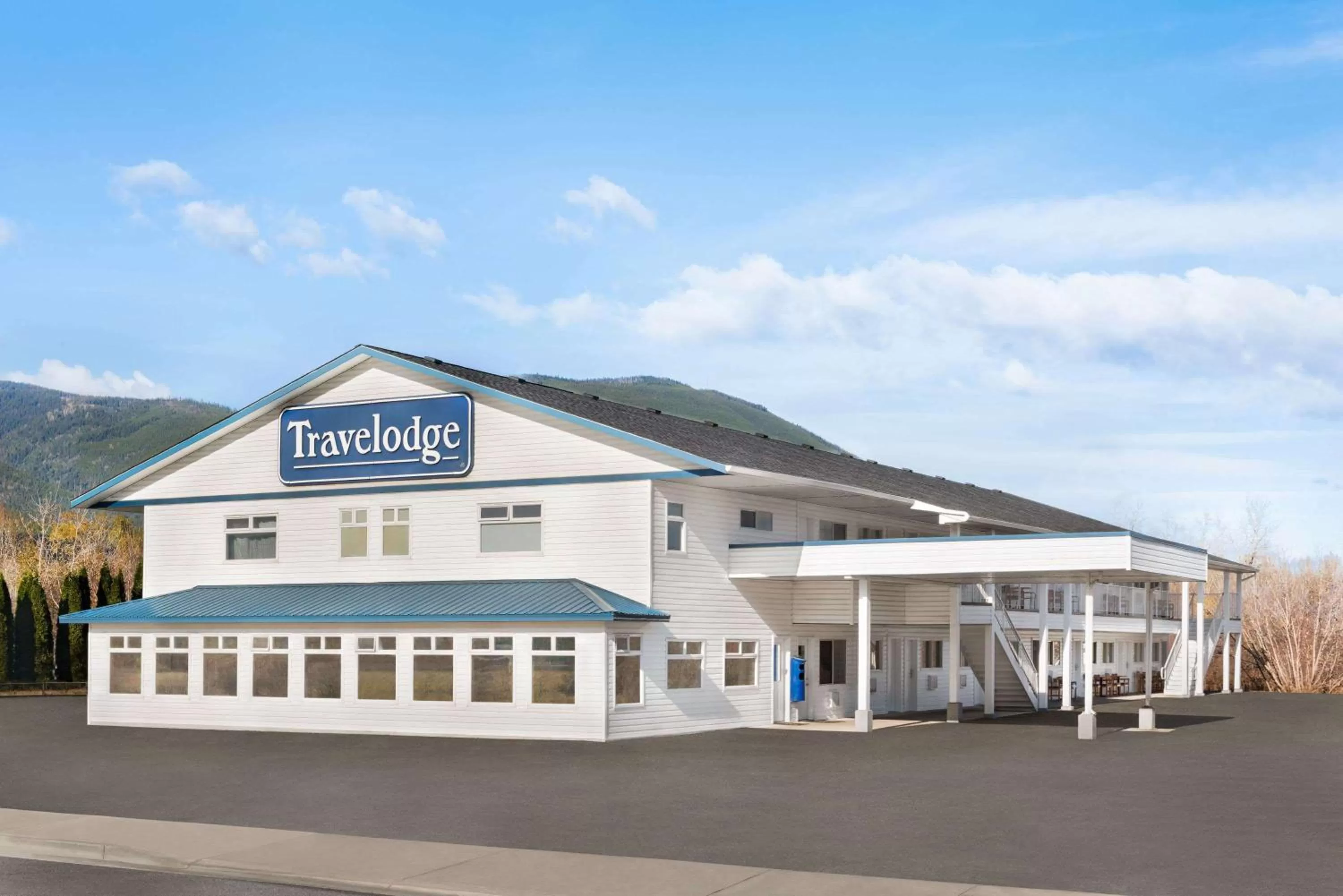Property building in Travelodge by Wyndham Salmon Arm BC