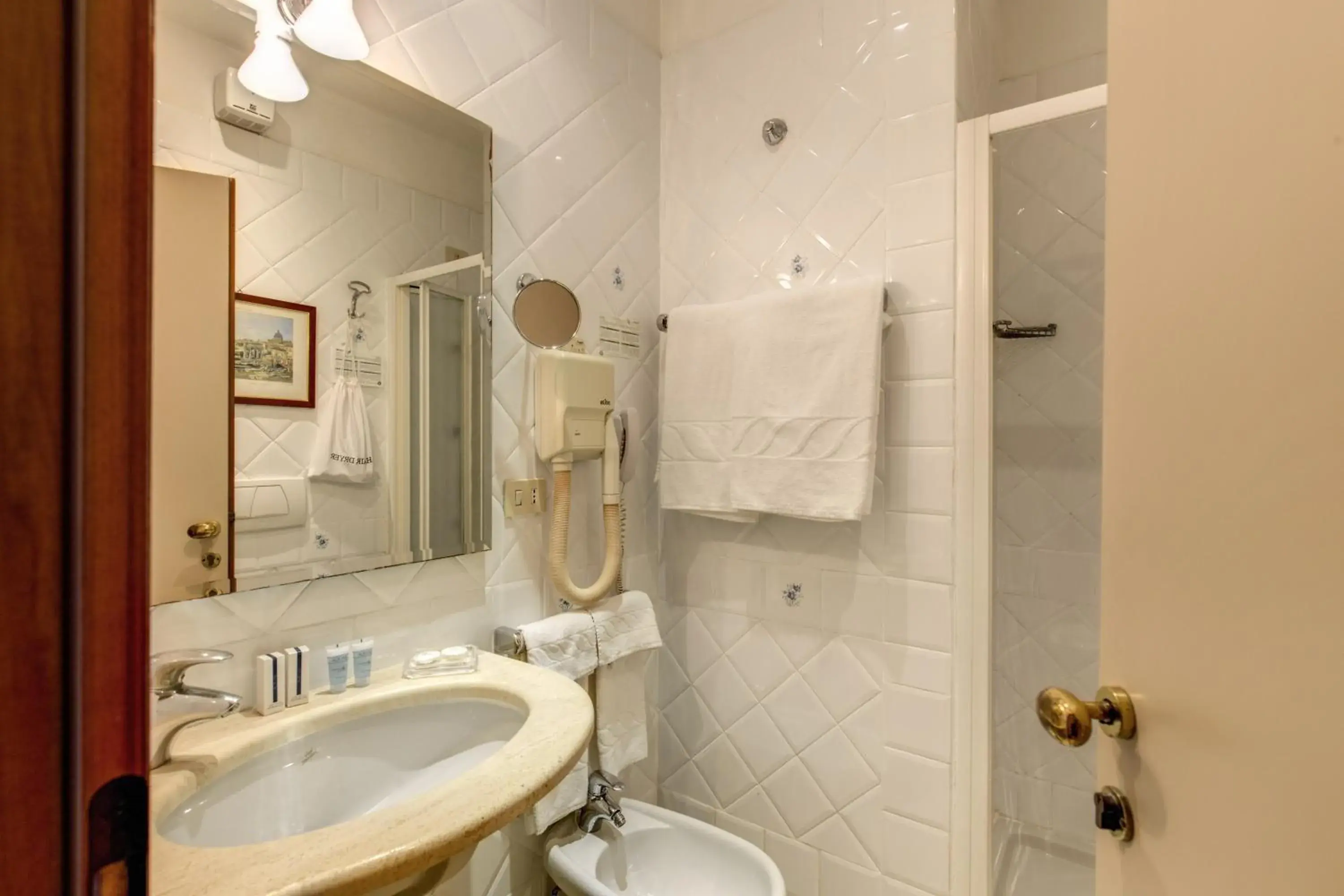 Bathroom in Hotel Cortina