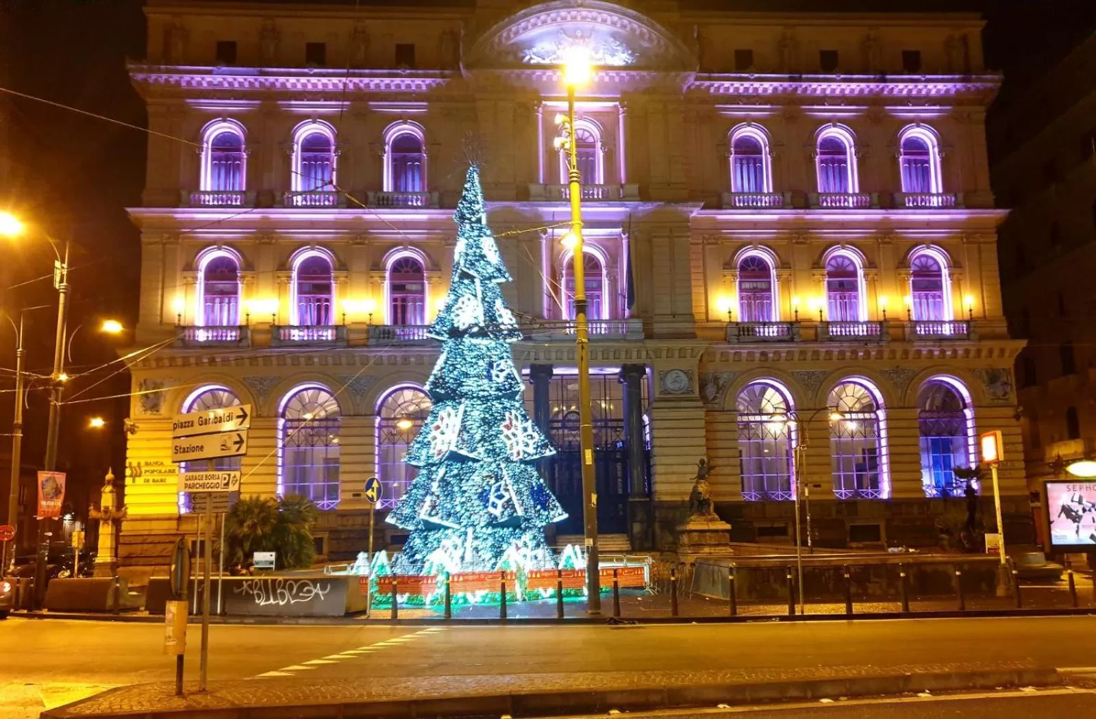 Nearby landmark, Property Building in 5 sirene