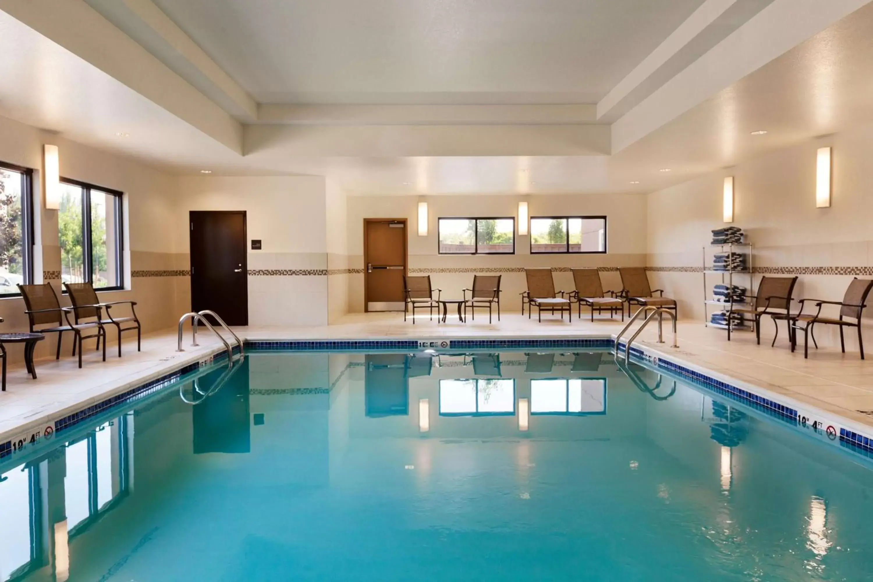 Pool view, Swimming Pool in Hampton Inn & Suites Portland/Hillsboro-Evergreen Park