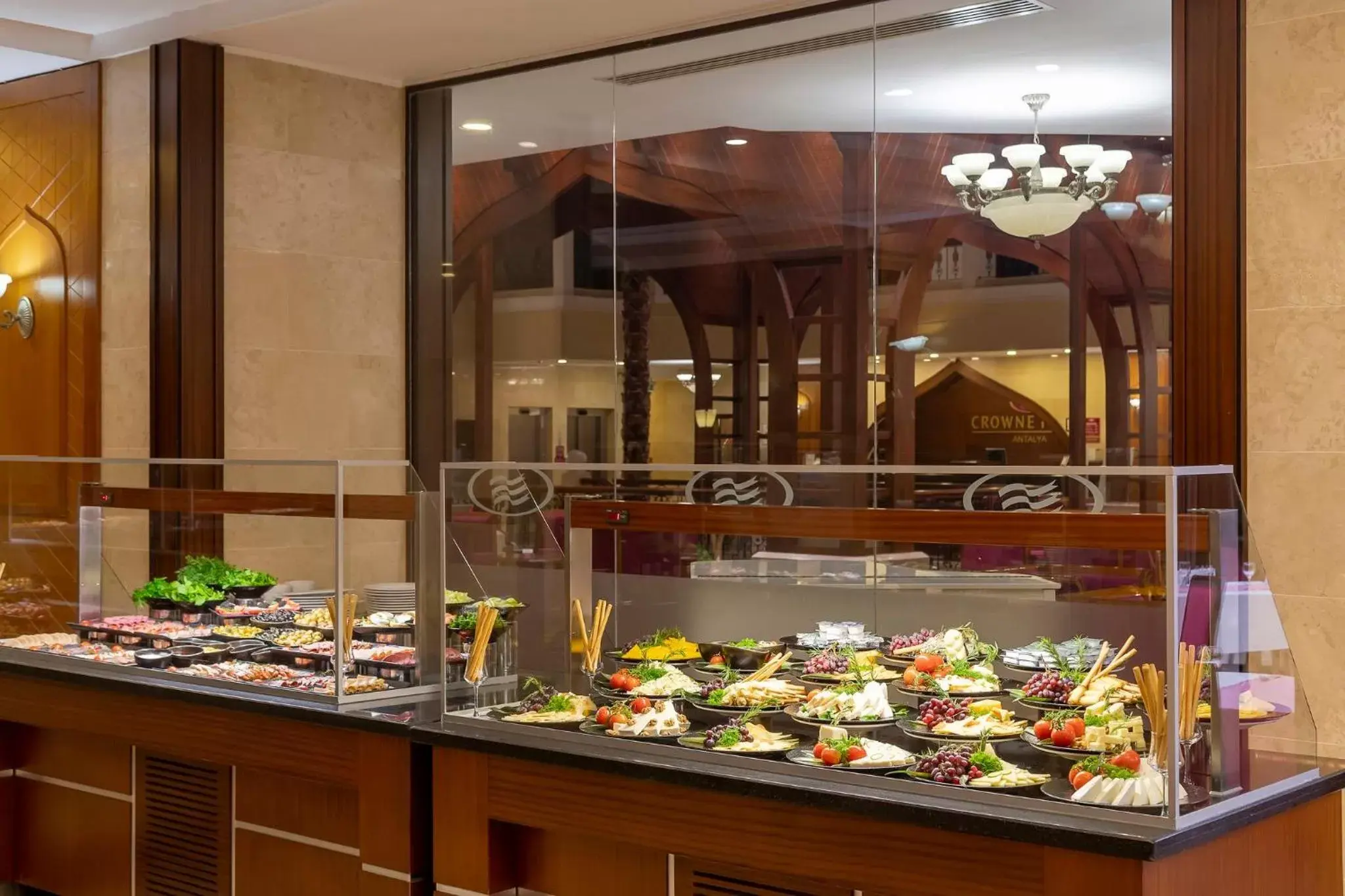 Restaurant/places to eat, Food in Crowne Plaza Antalya, an IHG Hotel