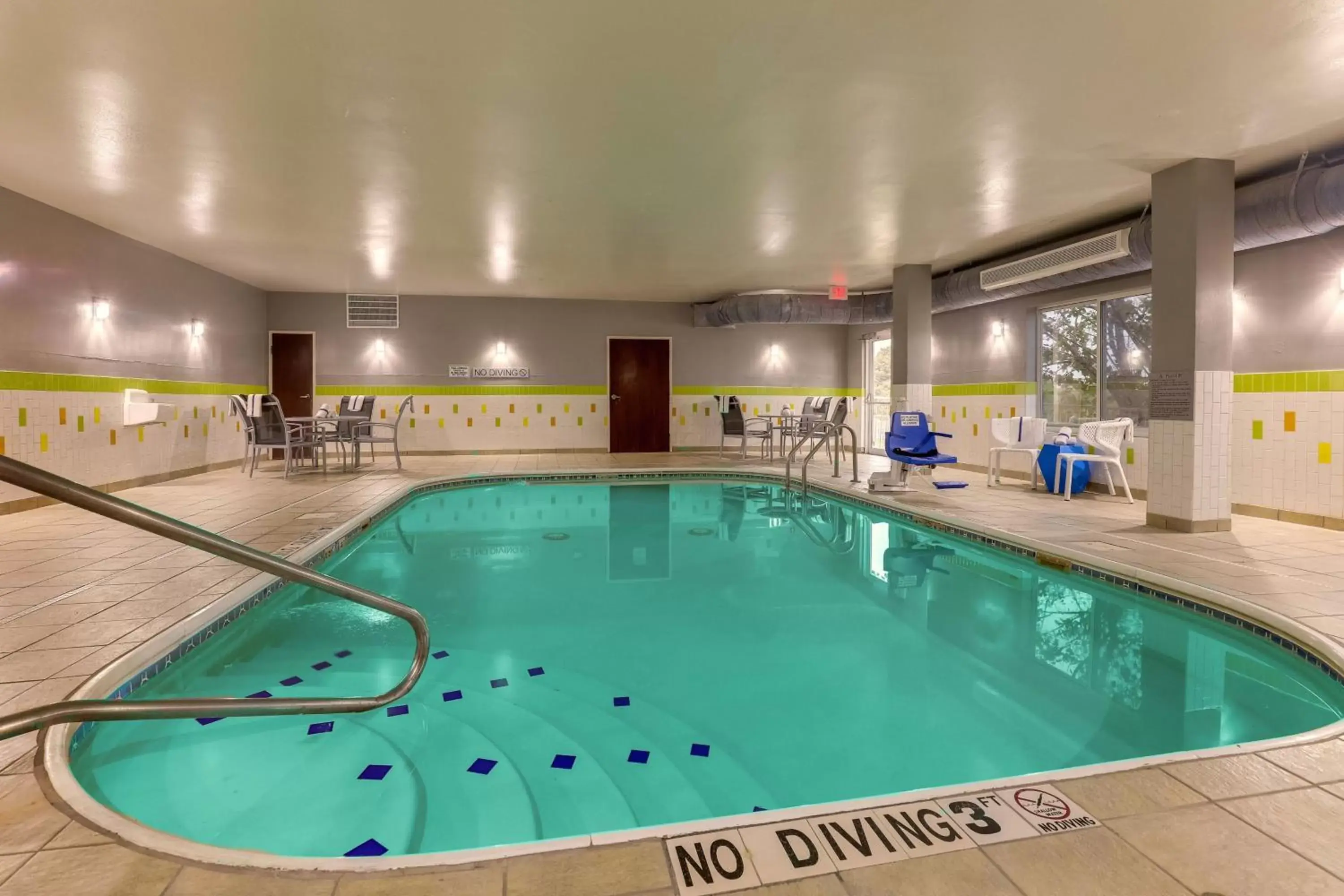Swimming Pool in Fairfield Inn & Suites by Marriott Fort Worth I-30 West Near NAS JRB