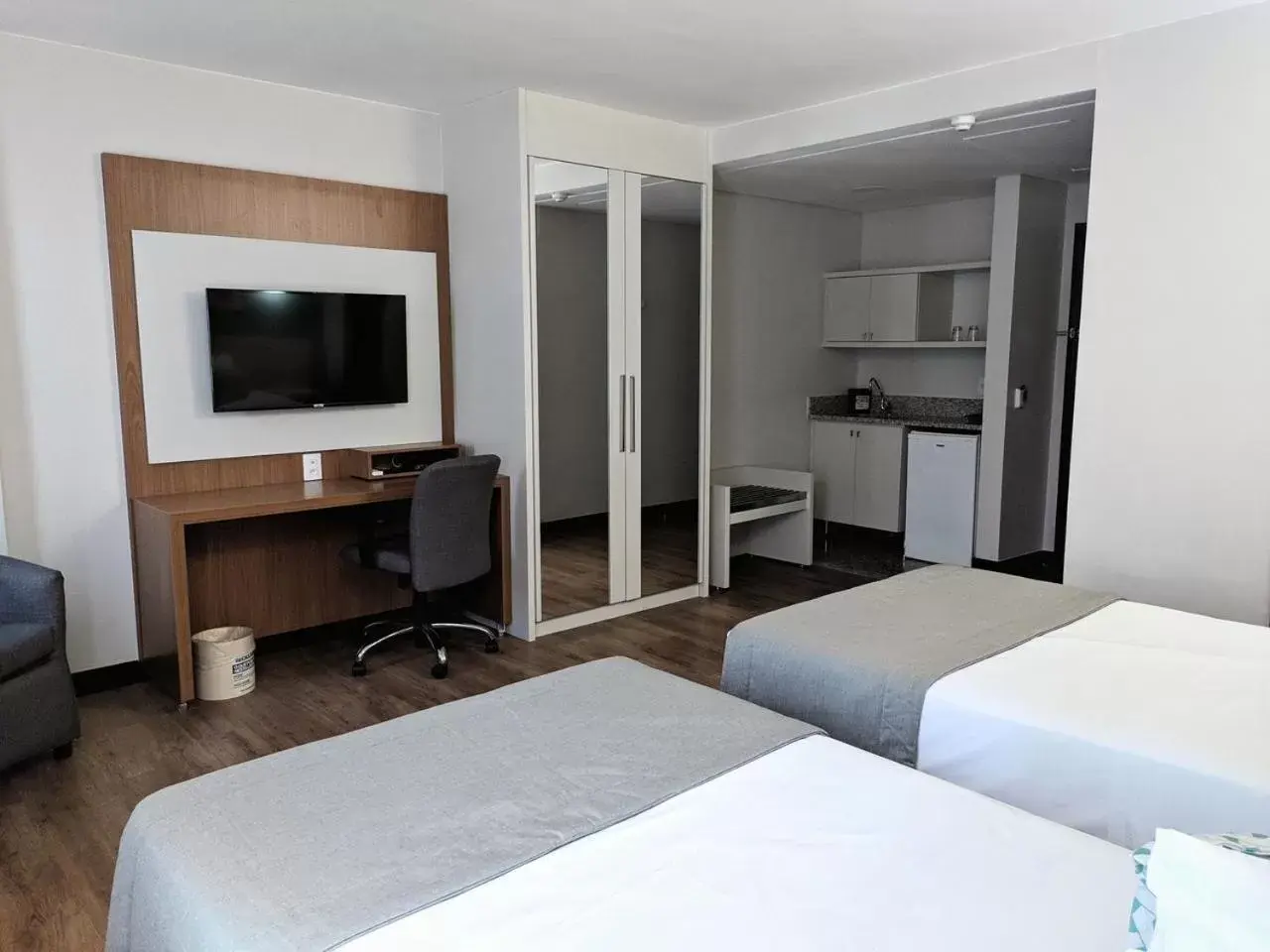 Photo of the whole room, Bed in Comfort Suites Brasília