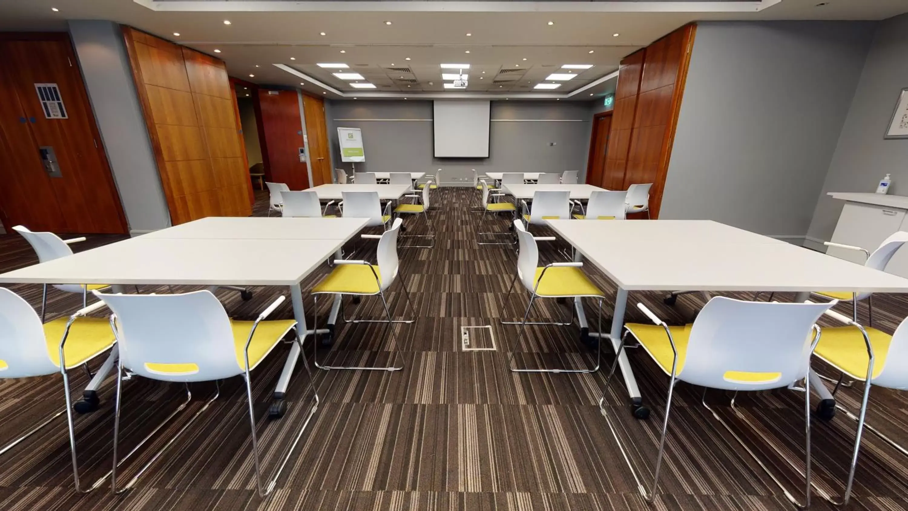 Meeting/conference room in Holiday Inn Milton Keynes Central, an IHG Hotel