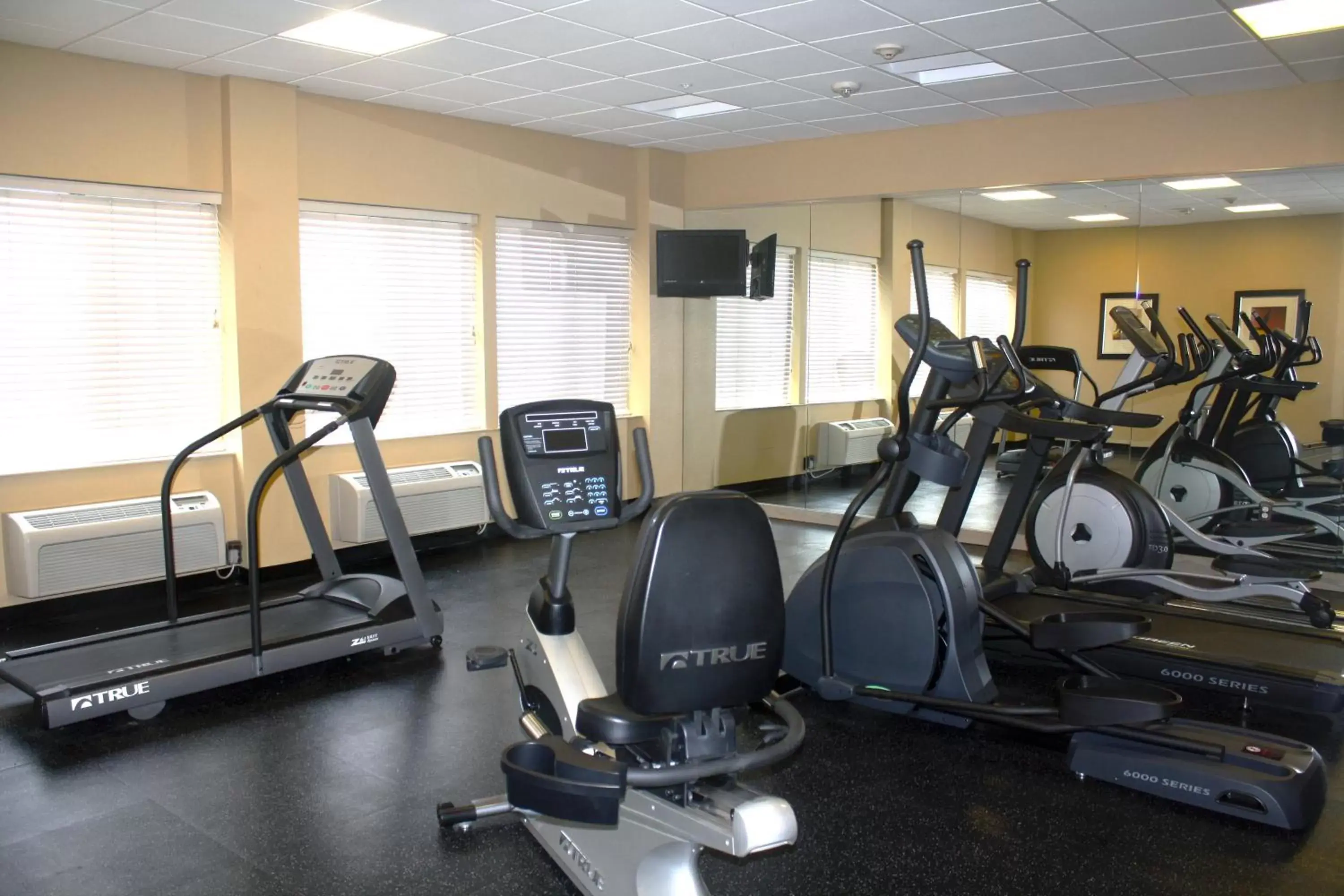Fitness centre/facilities, Fitness Center/Facilities in Extended Stay America Suites - San Rafael - Francisco Blvd East