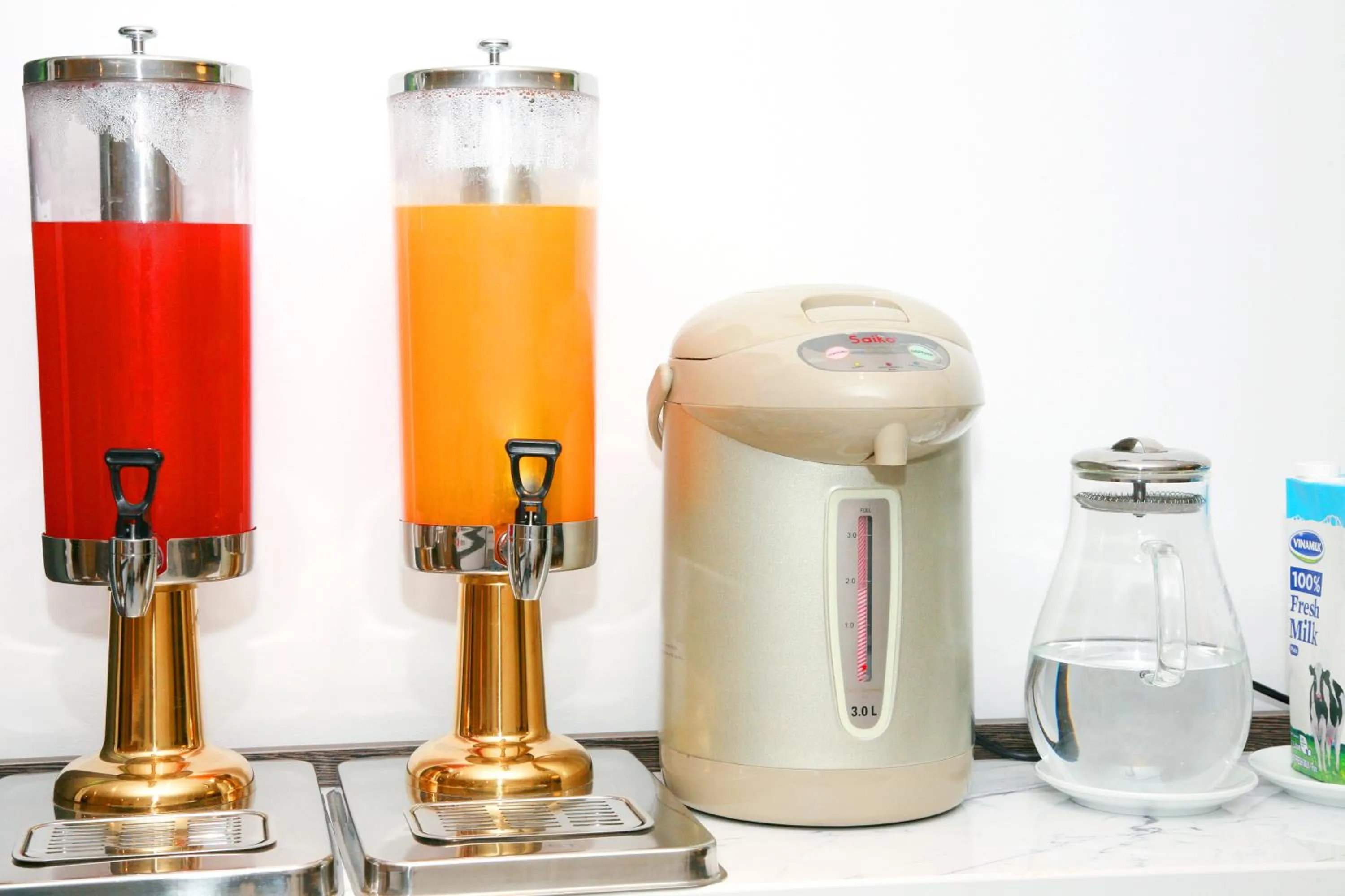 Food and drinks in Galliot Central Hotel