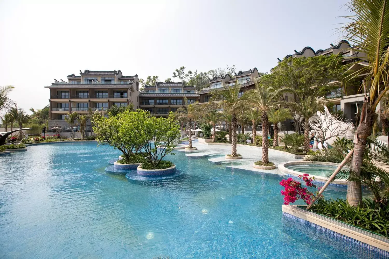 Swimming pool in Angsana Zhuhai Phoenix Bay Swimming pool in Angsana Zhuhai Phoenix Bay