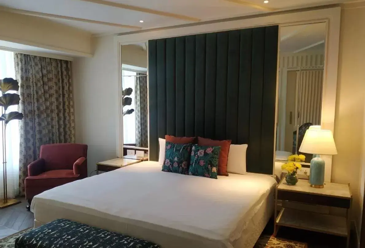 Bed in Blue Diamond Pune IHCL SeleQtions Bed in Blue Diamond Pune IHCL SeleQtions