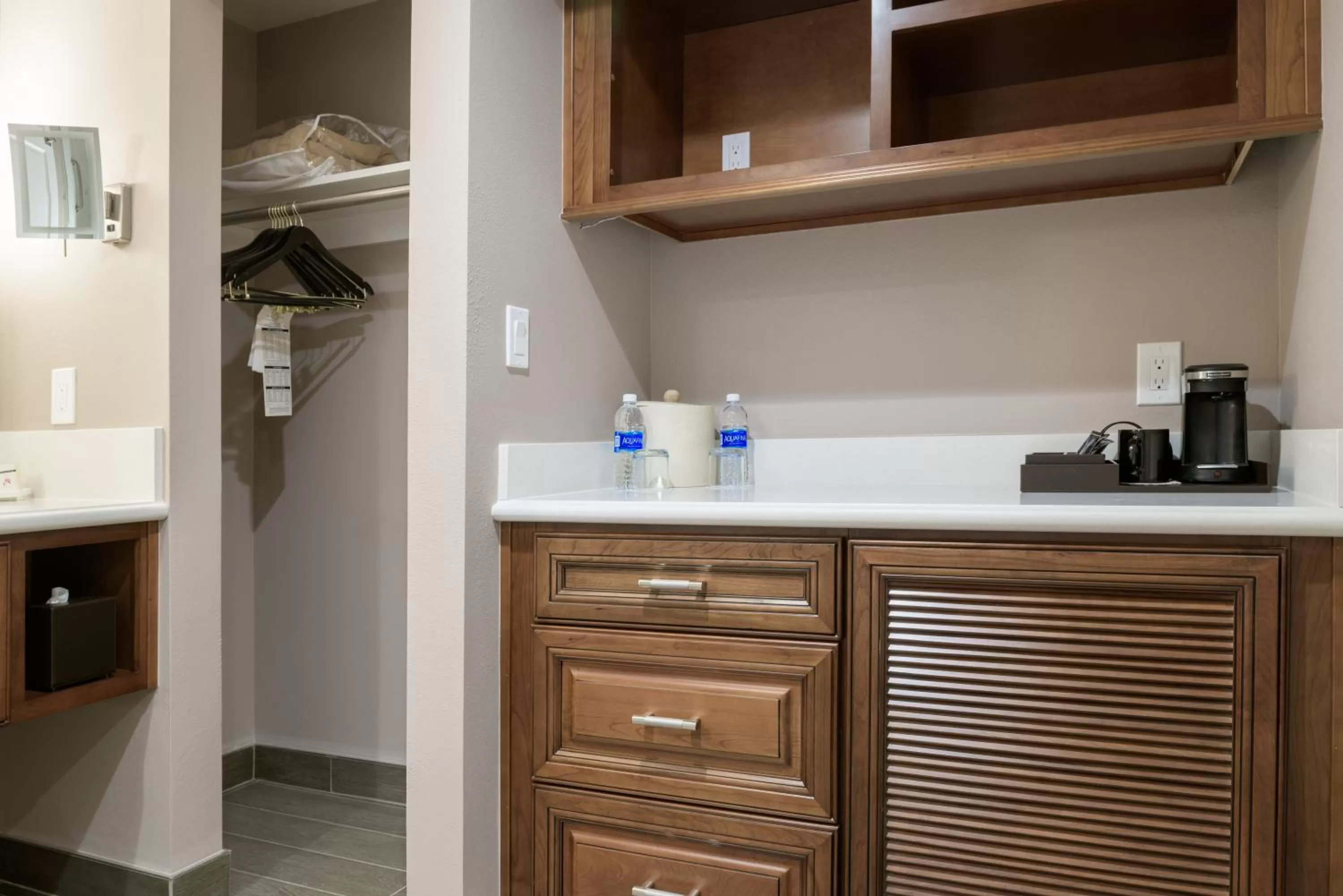 Bathroom in Woodcrest Hotel Cupertino