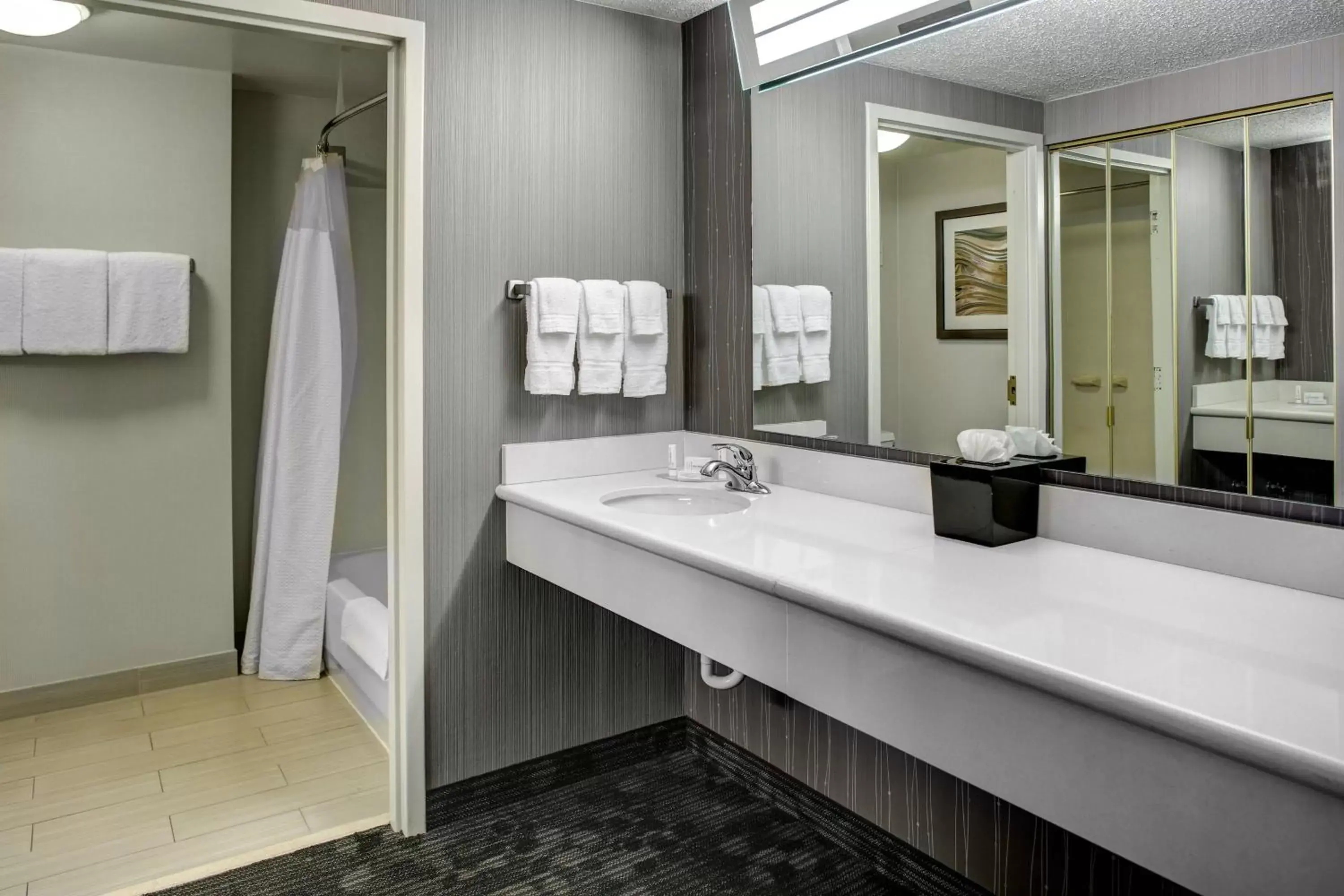 Bathroom in Courtyard by Marriott Cleveland Westlake