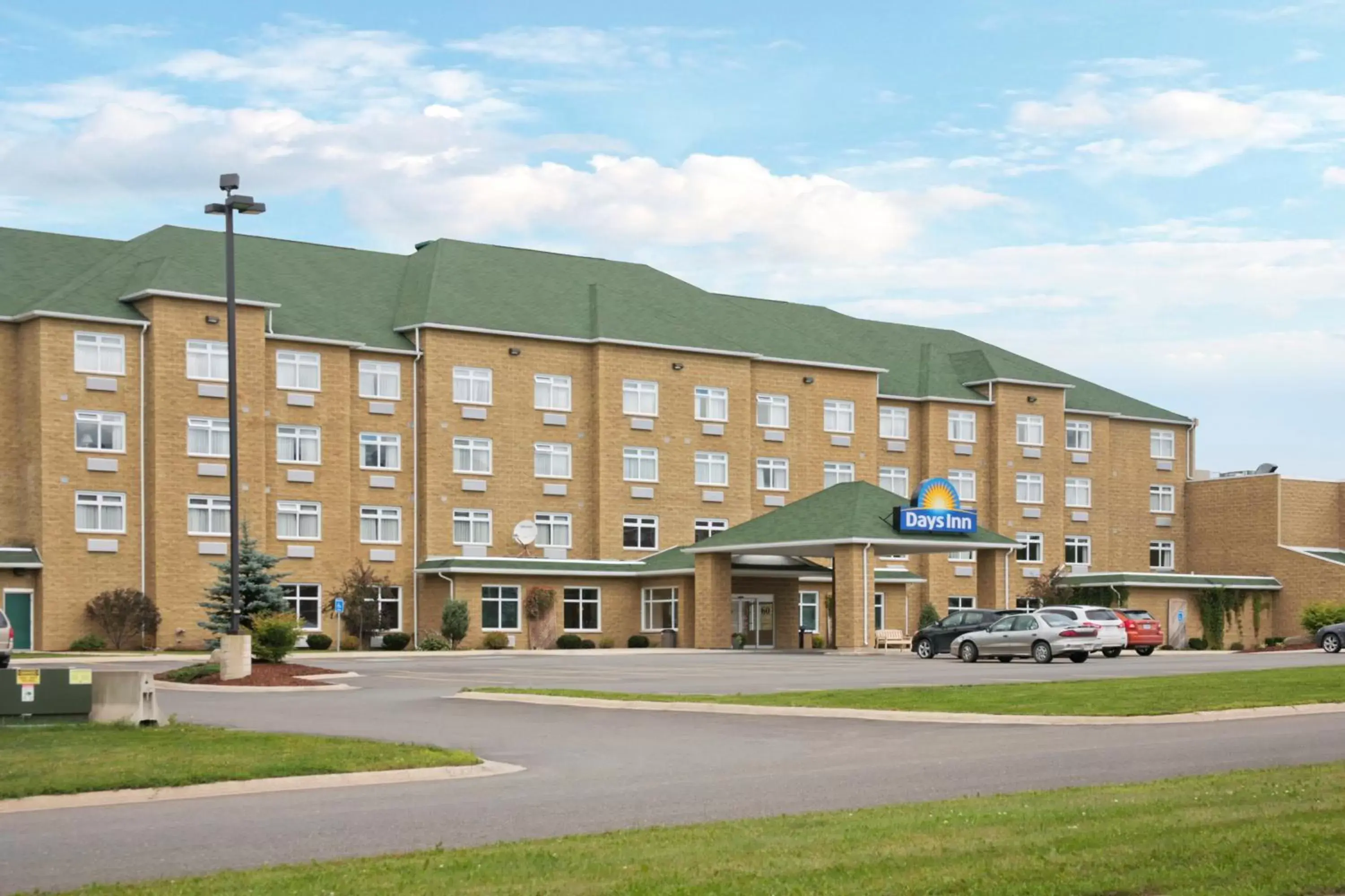 Facade/entrance in Days Inn by Wyndham Oromocto Conference Centre Facade/entrance in Days Inn by Wyndham Oromocto Conference Centre