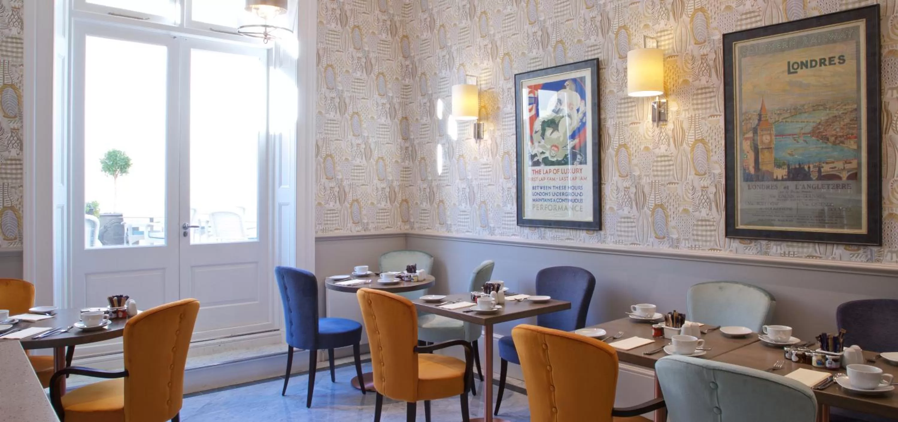 Breakfast in 54 Queen's Gate Hotel