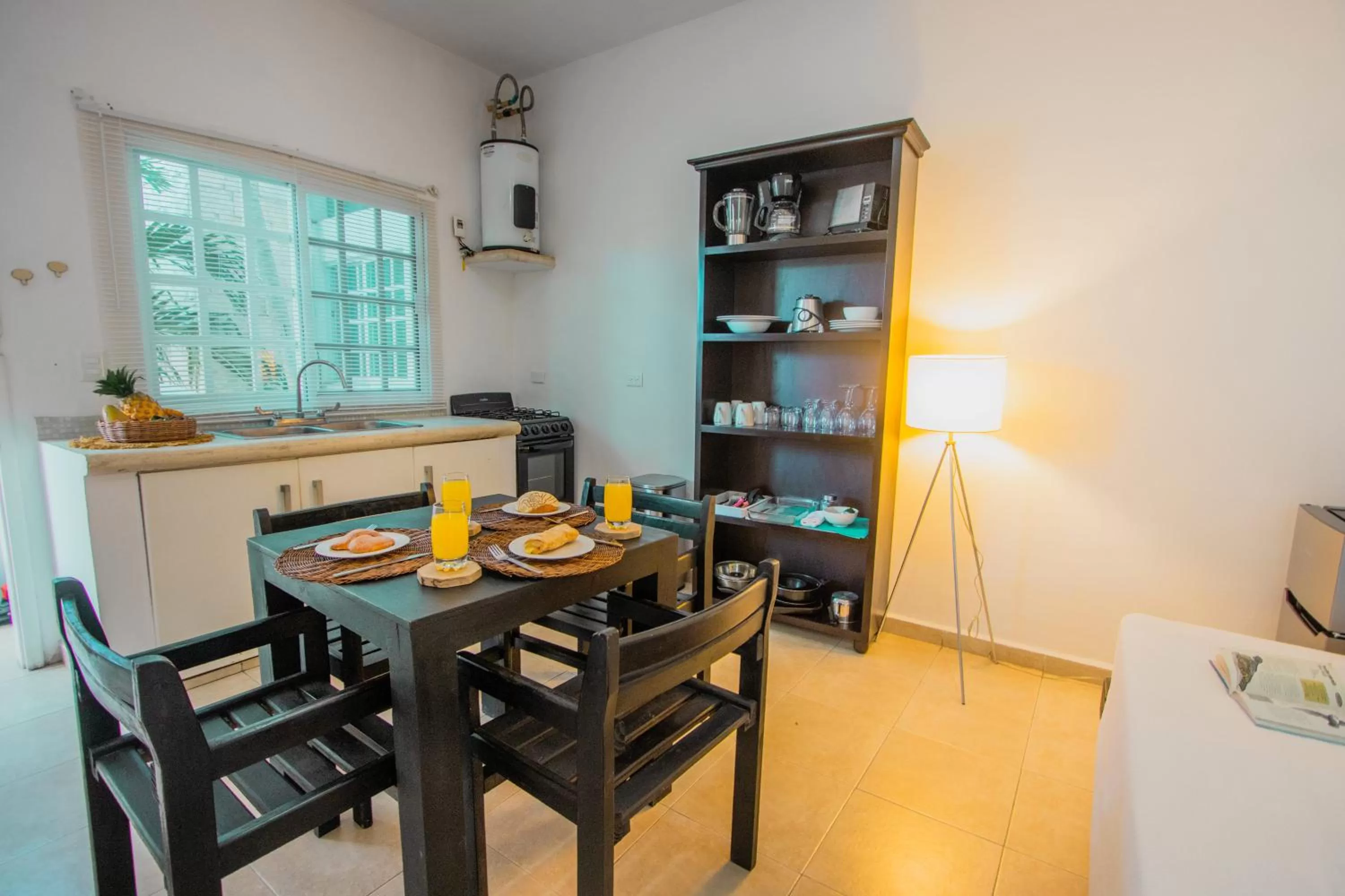 Nasim Condo Hotel con acceso BEACH CLUB GRATIS, metros 5th AVENIDA