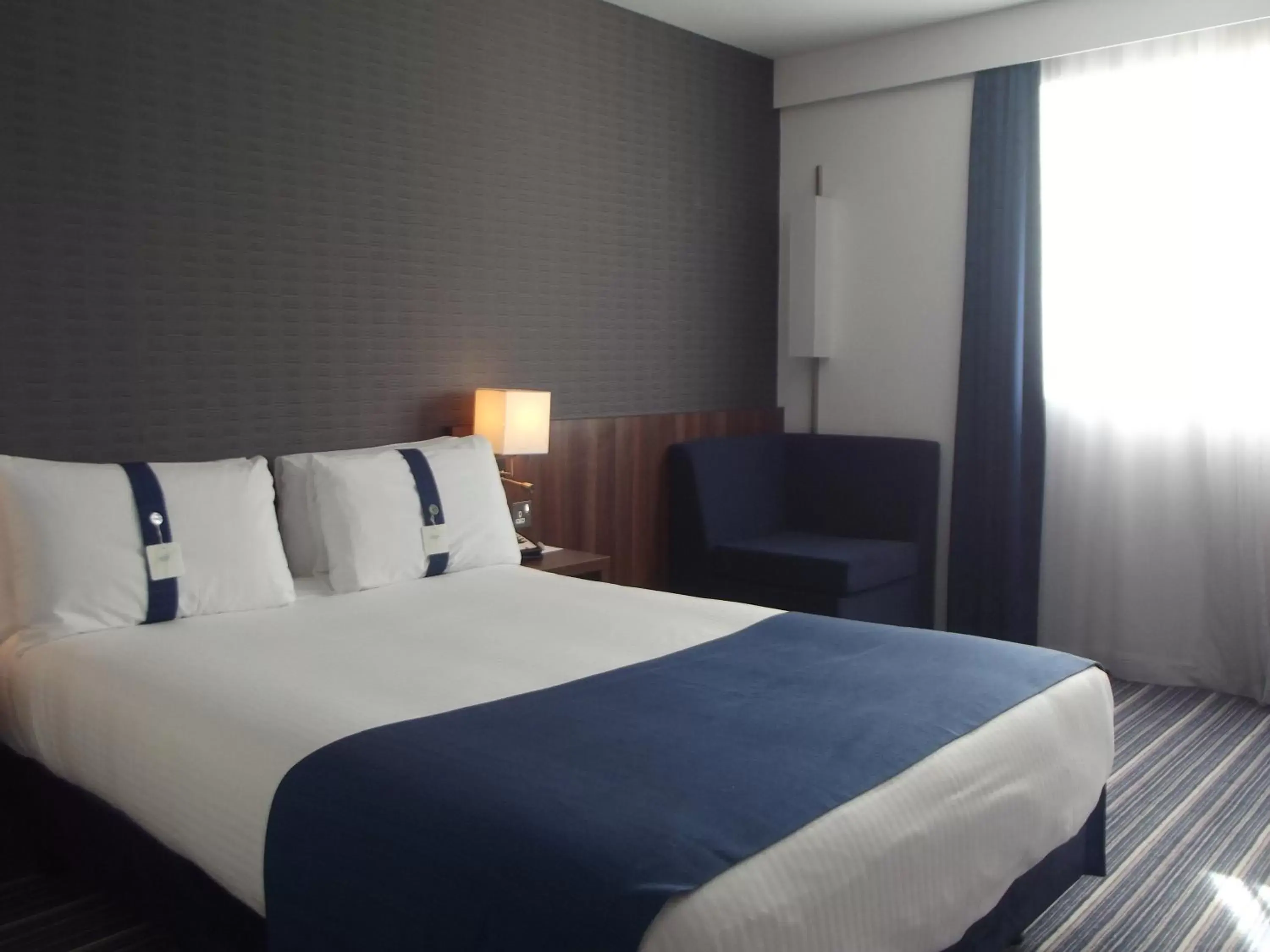 Photo of the whole room, Bed in Holiday Inn Express Preston South, an IHG Hotel