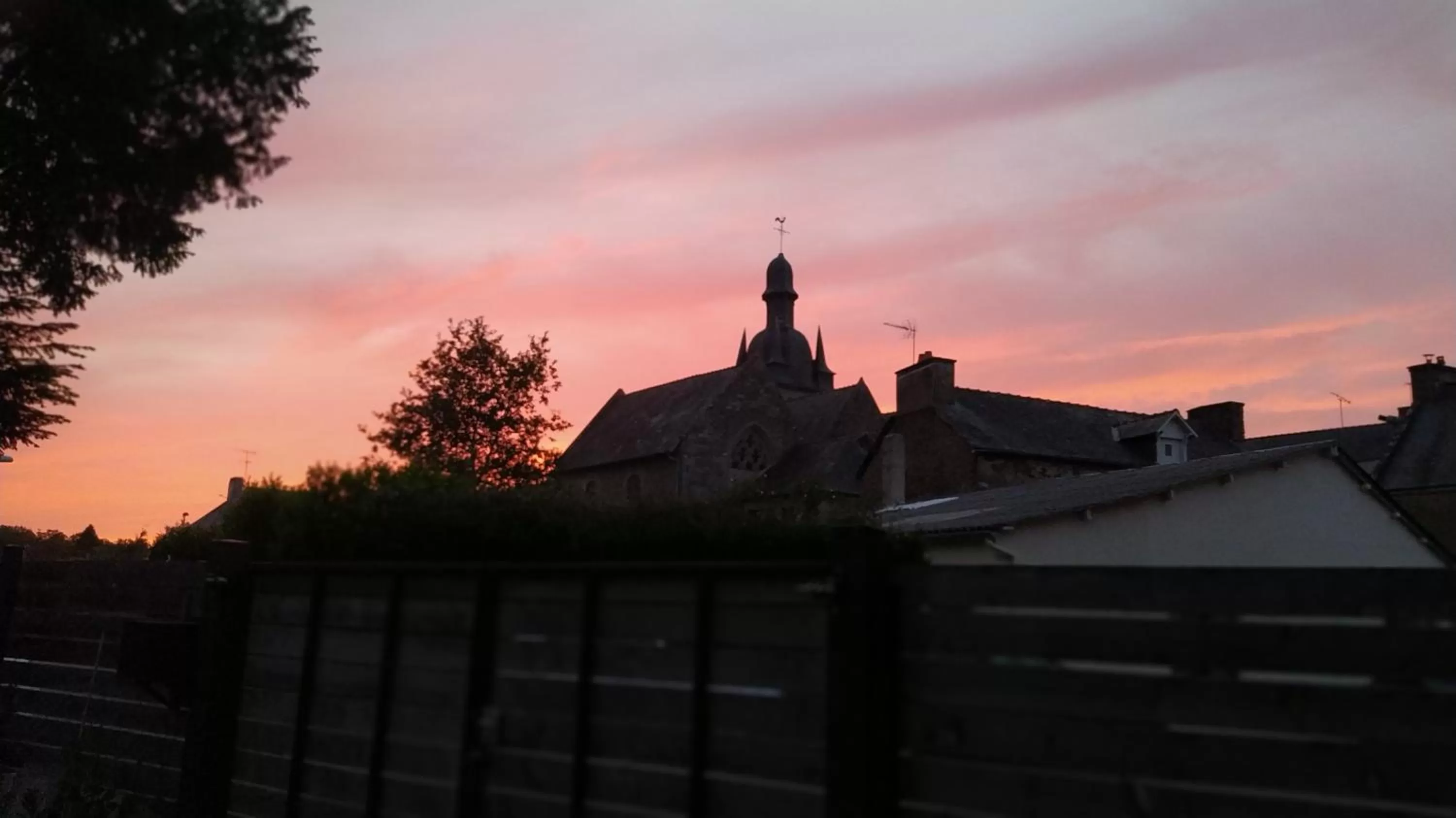 Sunset in Ker Anahid - L'Atelier