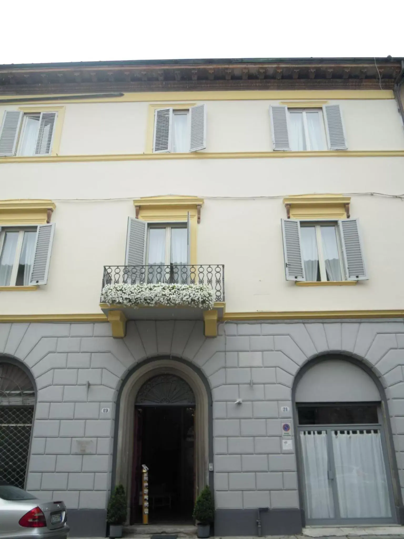 Facade/entrance, Property Building in B&B Relais Inn Lucca