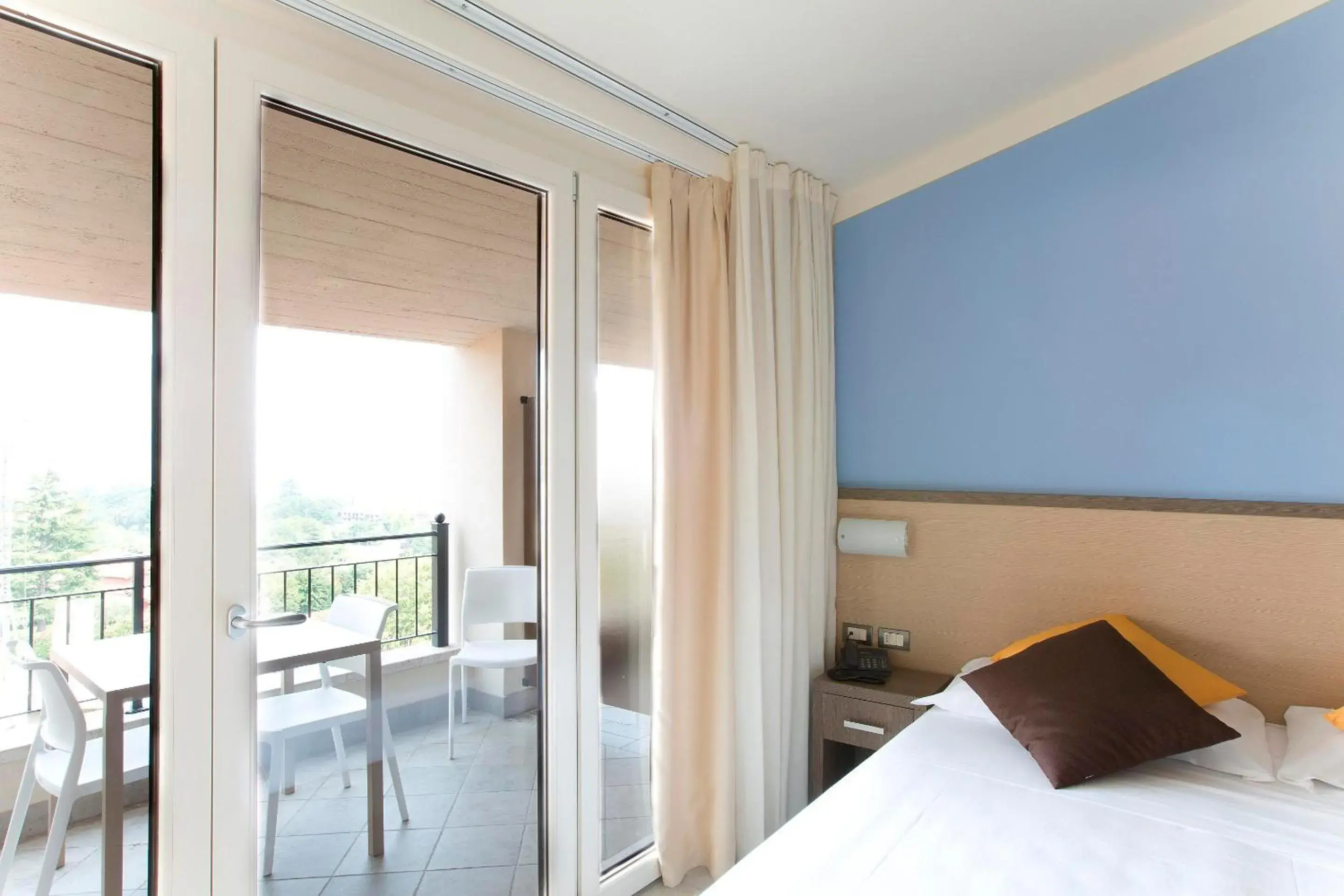 Balcony/Terrace, Bed in Hotel Belvedere