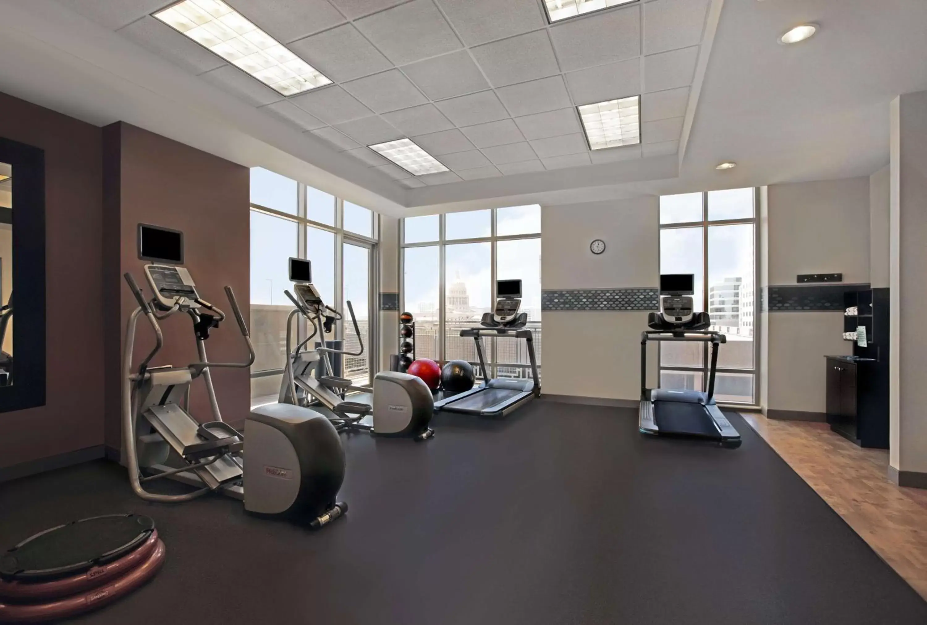 Fitness centre/facilities, Fitness Center/Facilities in Hampton Inn and Suites Austin University Capitol