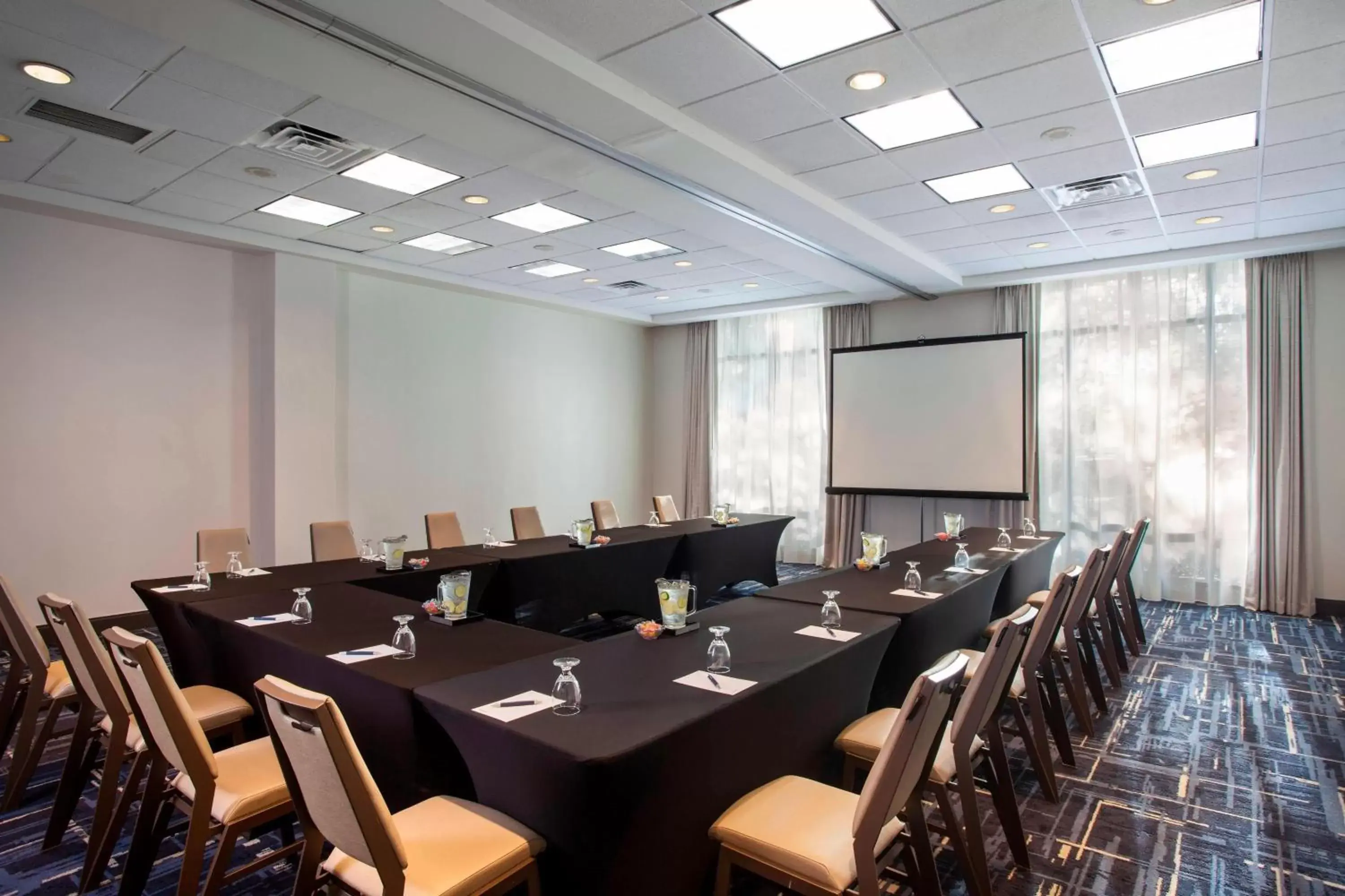 Meeting/conference room in Sheraton Suites Philadelphia Airport