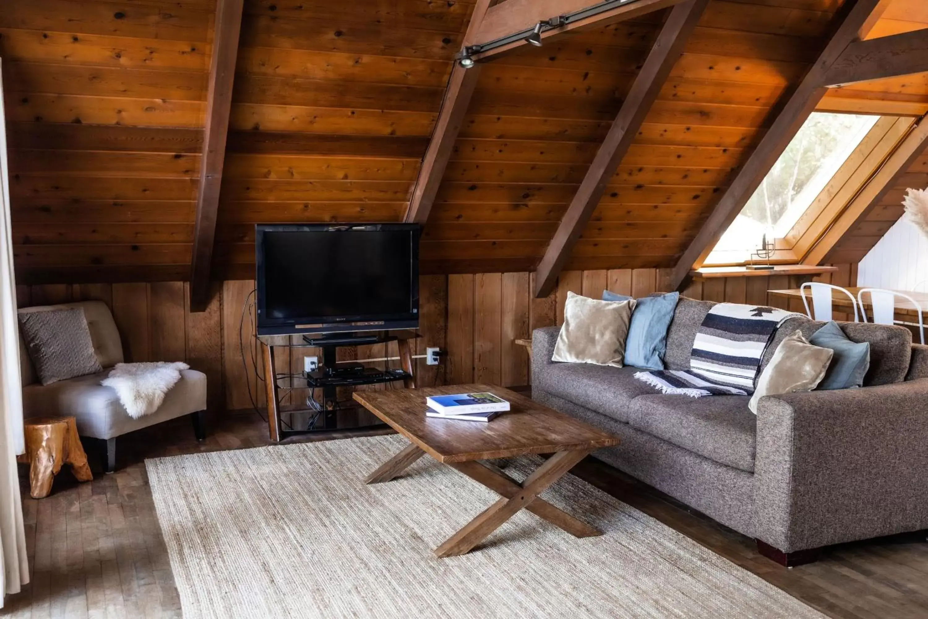 TV and multimedia, Seating Area in The Shoreline Tofino