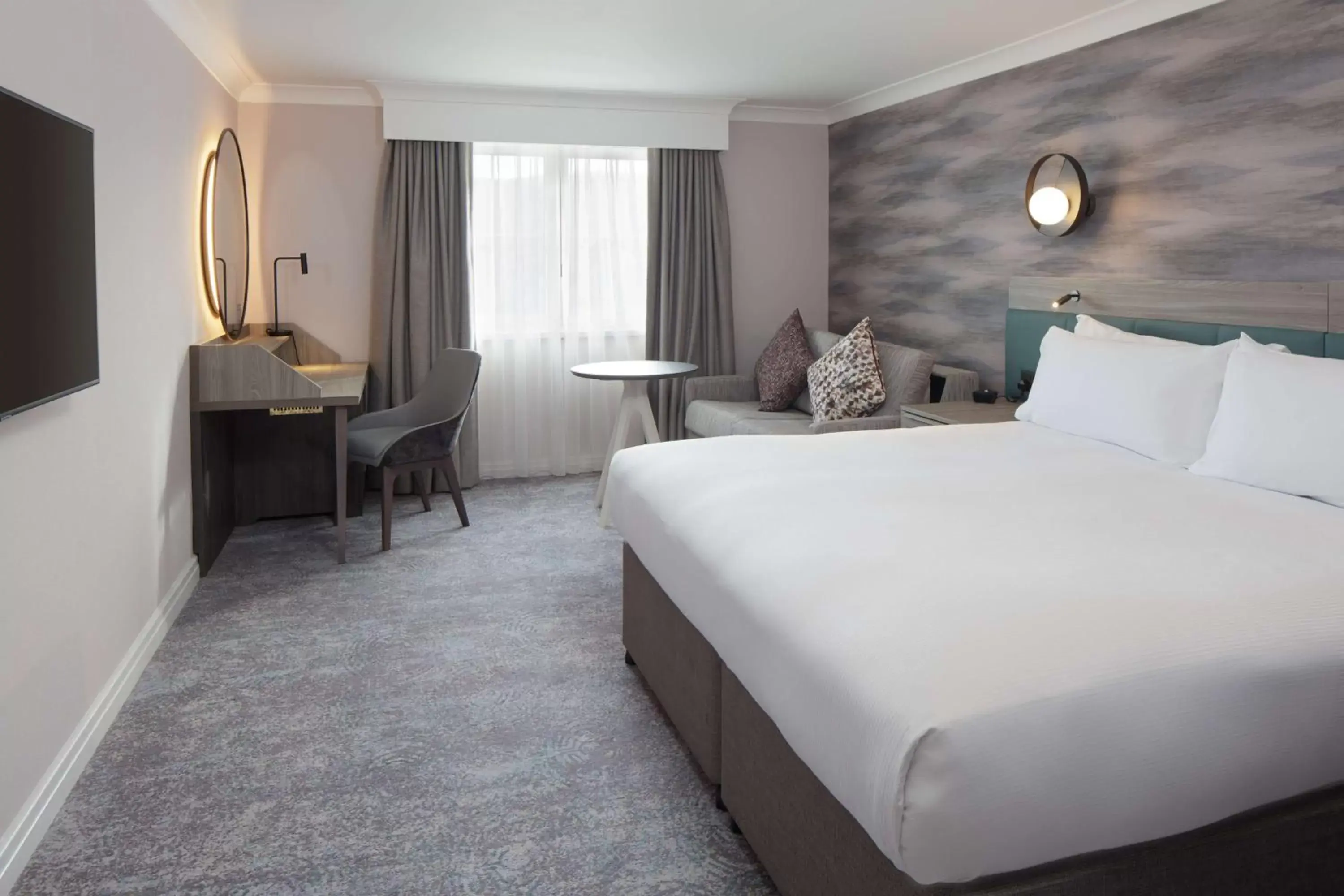Living room, Bed in DoubleTree by Hilton Bath Living room, Bed in DoubleTree by Hilton Bath