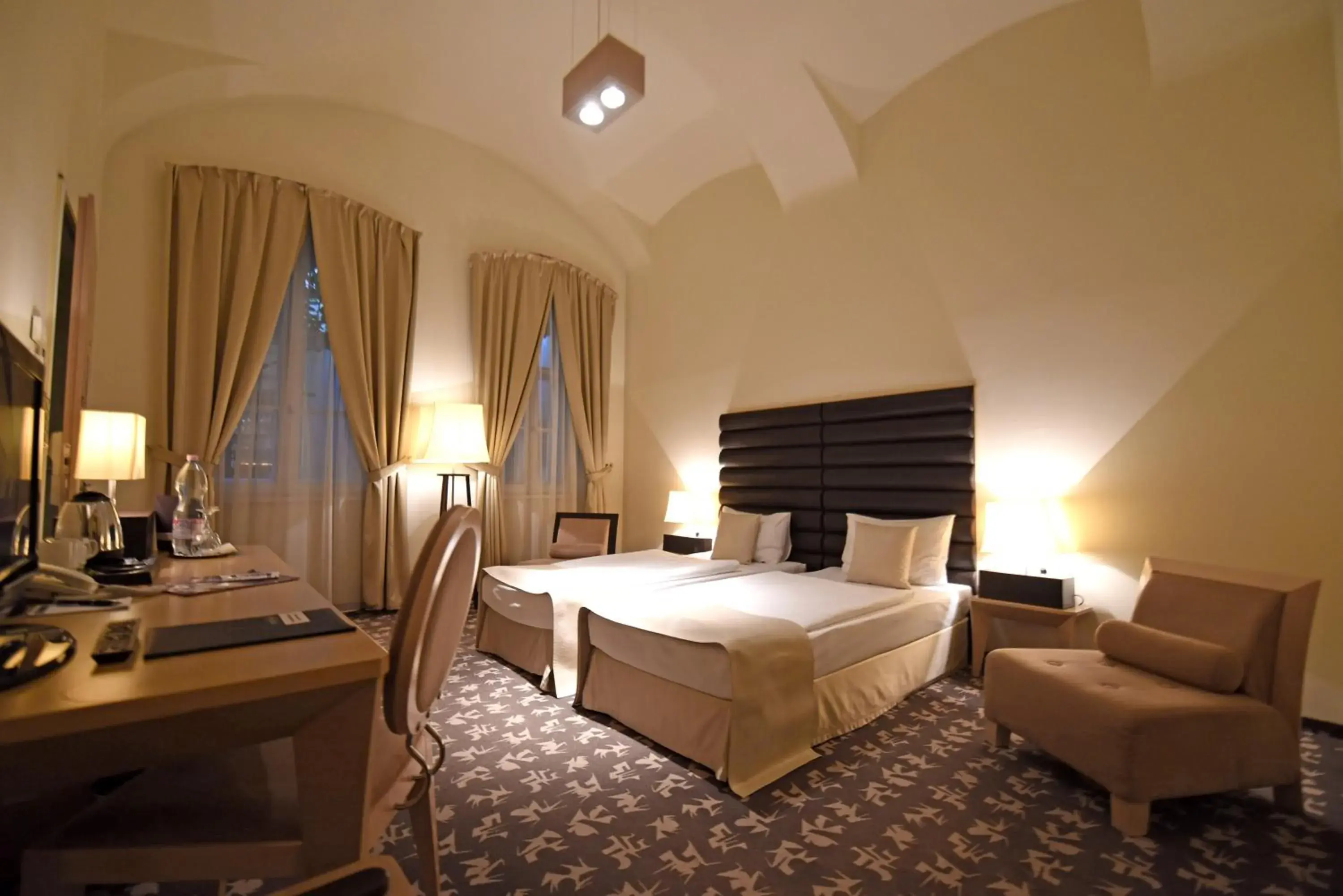 Bedroom, Bed in Buda Castle Hotel Budapest