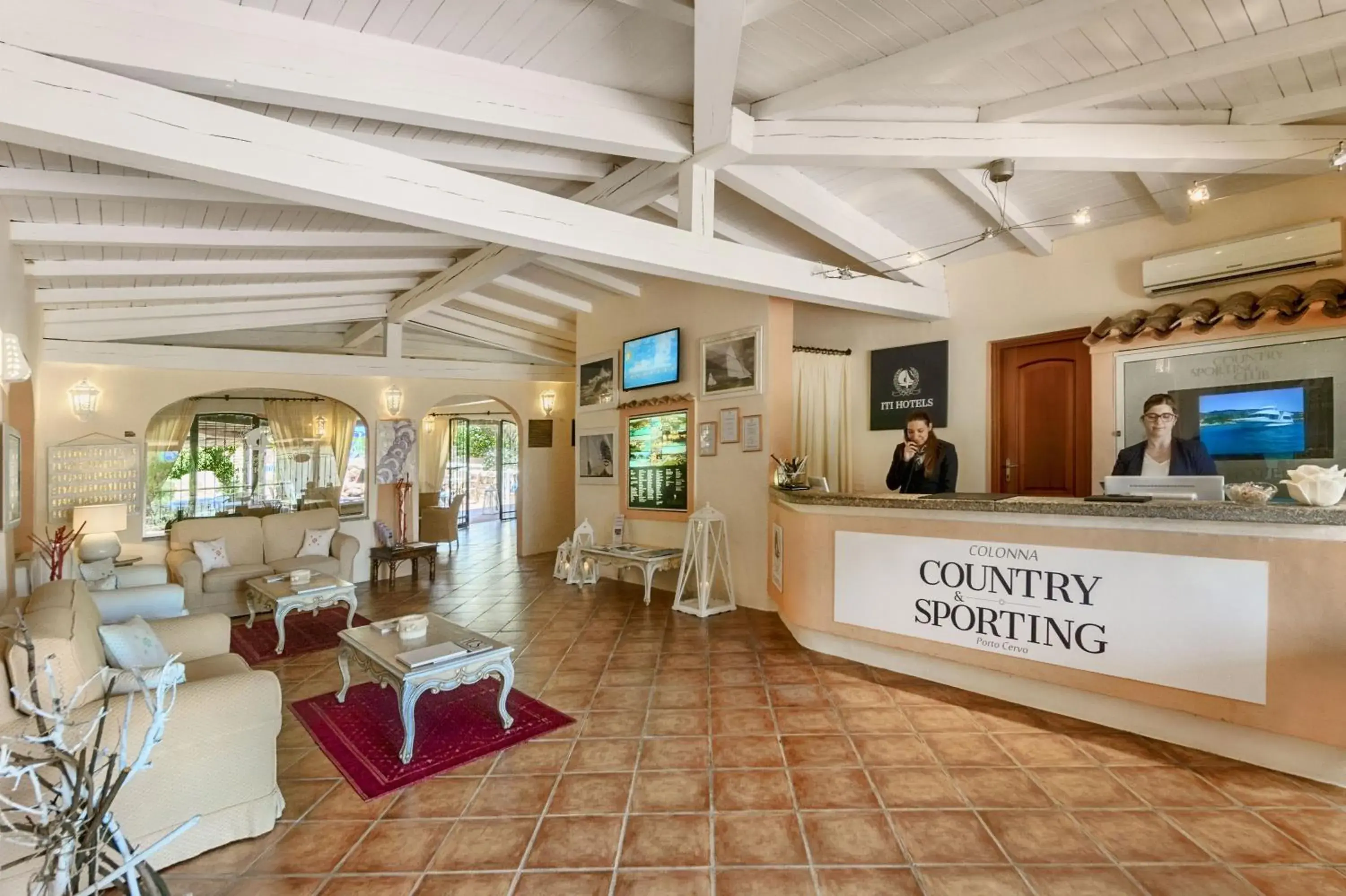 Staff, Lobby/Reception in Colonna Hotel Country & Sporting